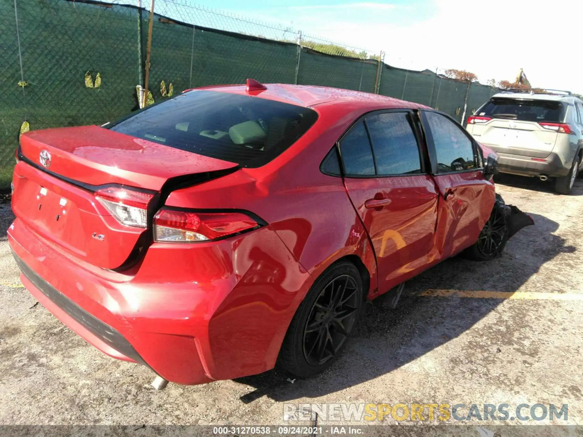 4 fotografías del automóvil dañado 5YFEPRAEXLP123136 TOYOTA COROLLA 2020