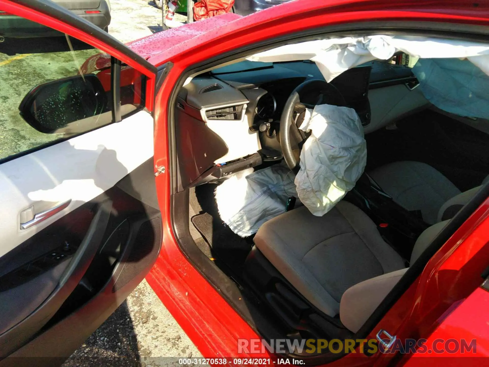 5 fotografías del automóvil dañado 5YFEPRAEXLP123136 TOYOTA COROLLA 2020