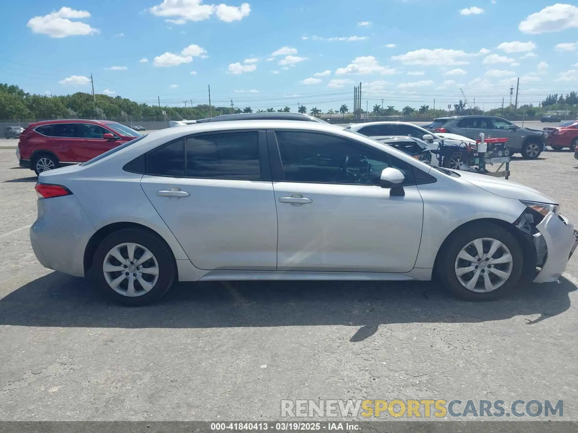 13 fotografías del automóvil dañado 5YFEPRAEXLP125579 TOYOTA COROLLA 2020