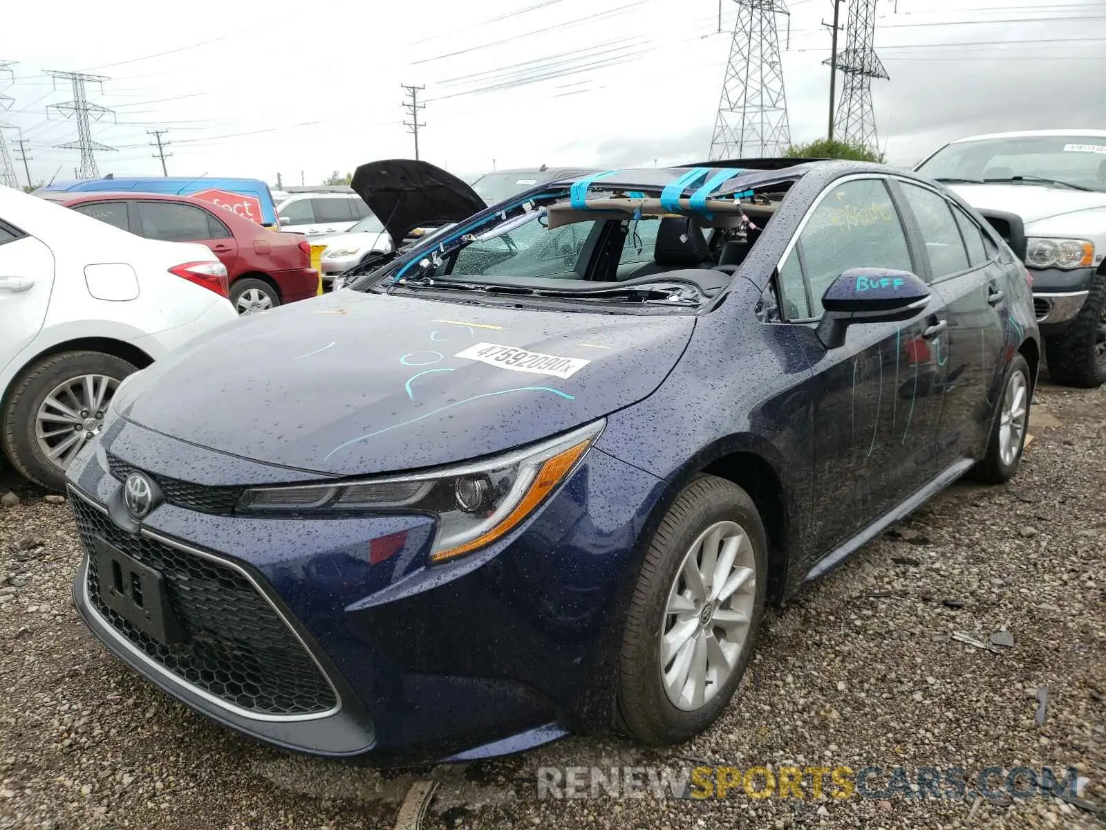 2 fotografías del automóvil dañado 5YFFPRAE0LP055174 TOYOTA COROLLA 2020