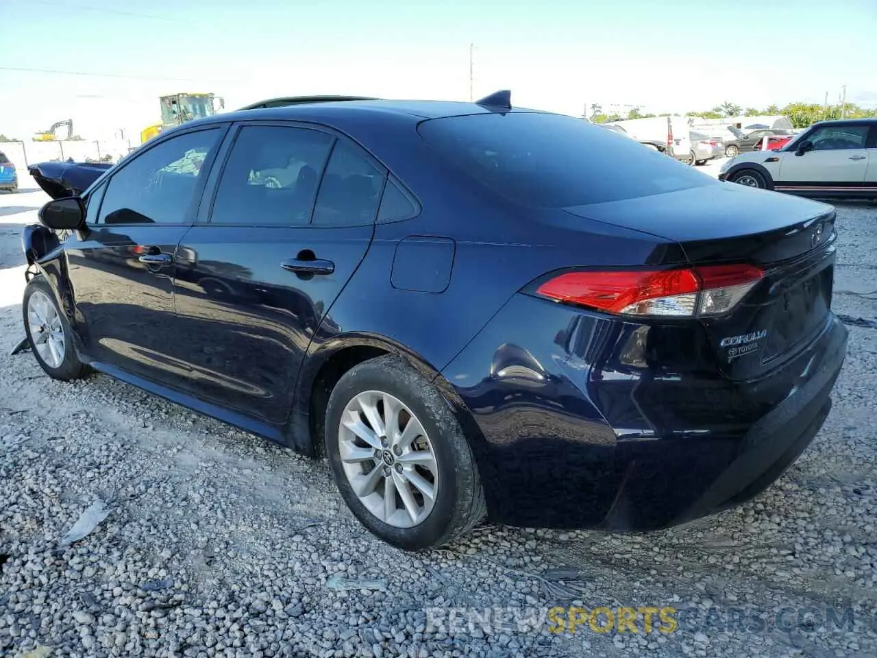 2 fotografías del automóvil dañado 5YFHPRAE0LP045642 TOYOTA COROLLA 2020