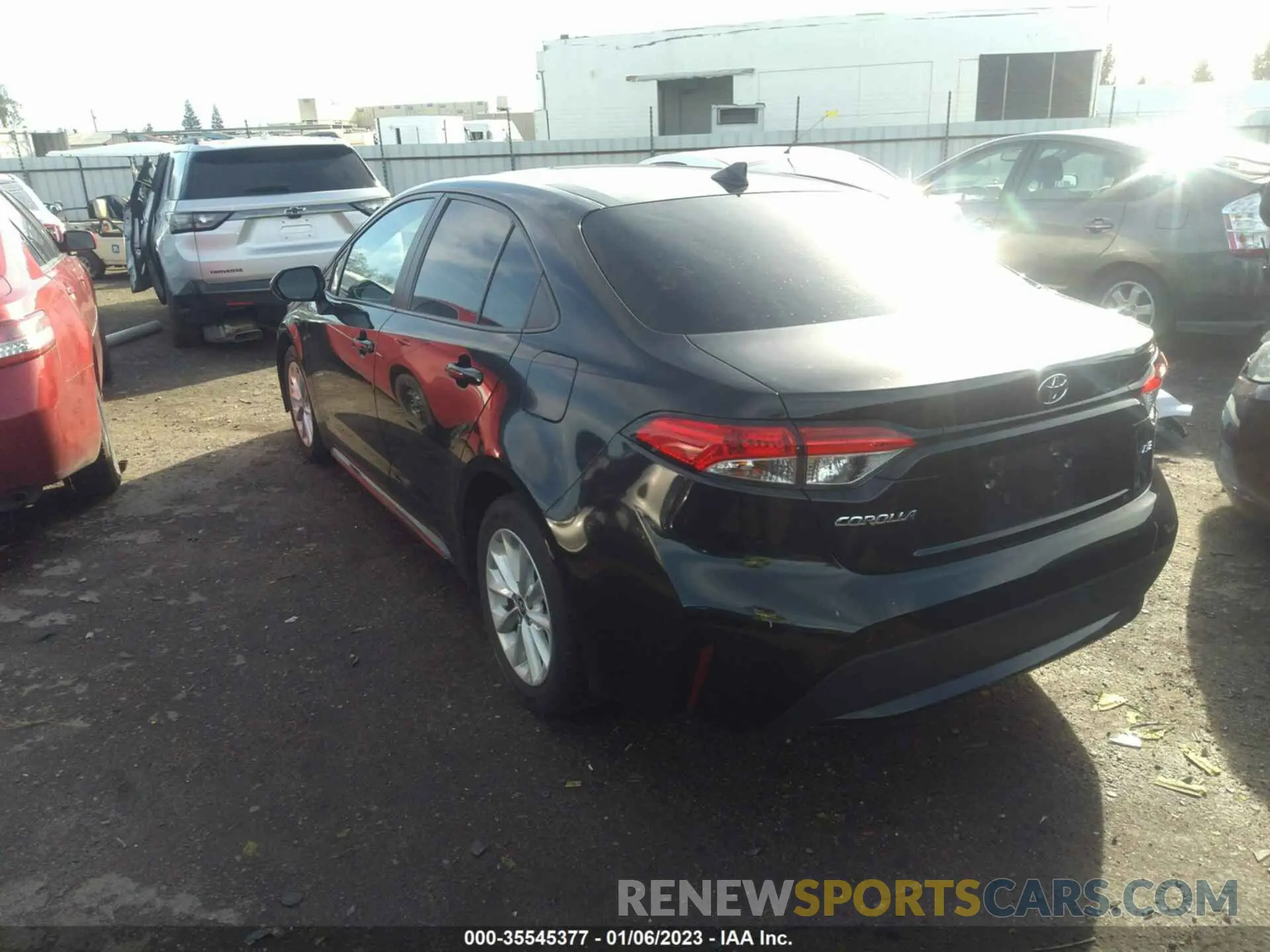 3 fotografías del automóvil dañado 5YFHPRAE0LP047312 TOYOTA COROLLA 2020