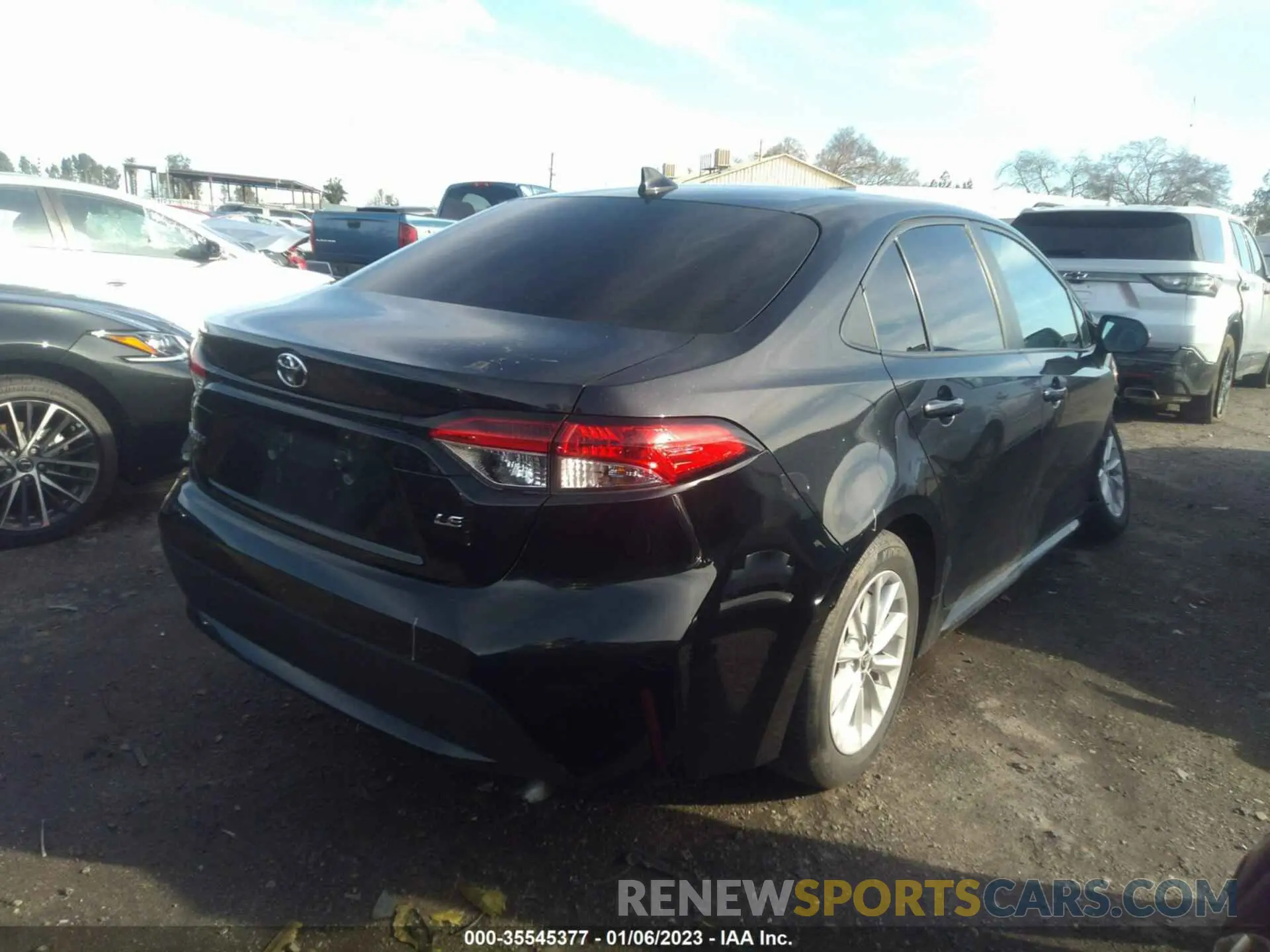 4 fotografías del automóvil dañado 5YFHPRAE0LP047312 TOYOTA COROLLA 2020
