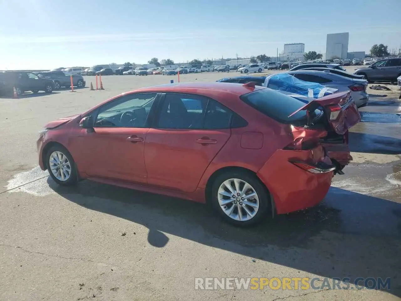 2 fotografías del automóvil dañado 5YFHPRAE5LP033521 TOYOTA COROLLA 2020