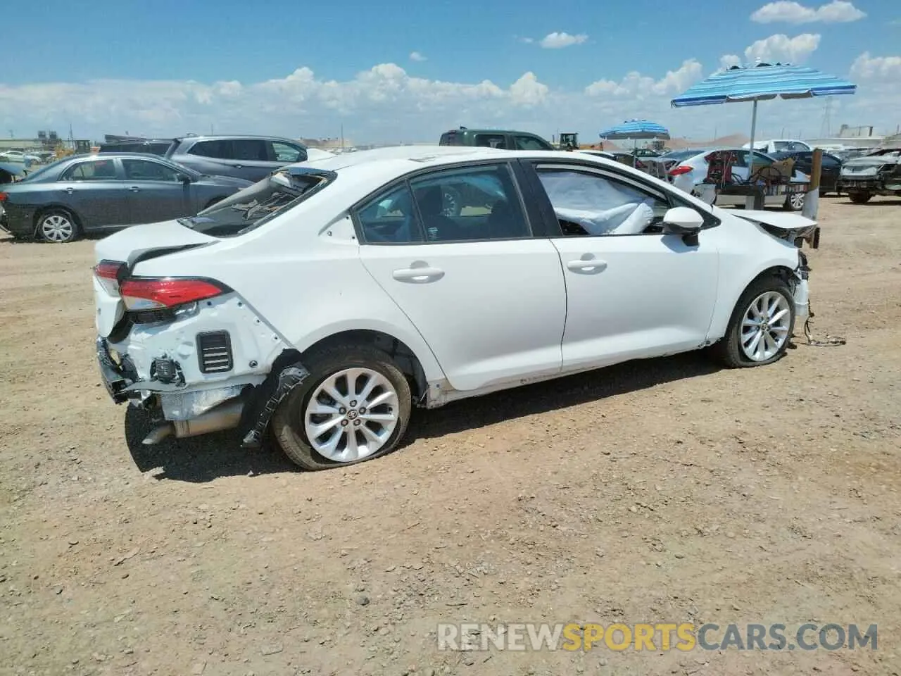 3 fotografías del automóvil dañado 5YFHPRAE5LP136230 TOYOTA COROLLA 2020