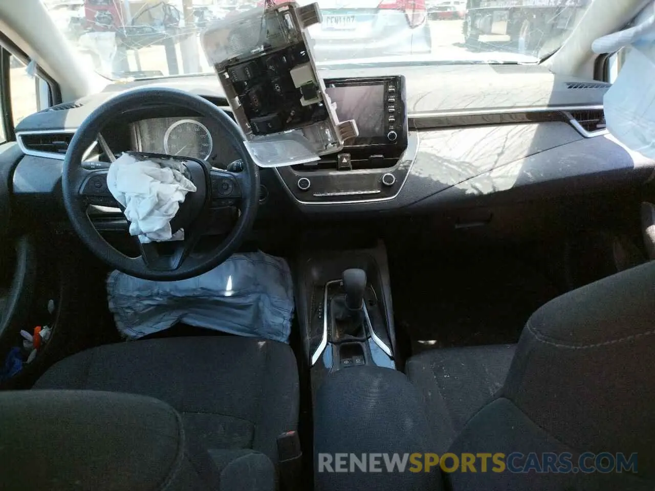 8 fotografías del automóvil dañado 5YFHPRAE5LP136230 TOYOTA COROLLA 2020