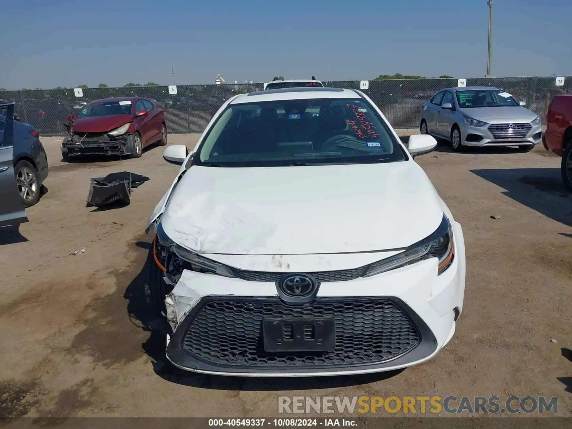 12 fotografías del automóvil dañado 5YFHPRAE7LP015912 TOYOTA COROLLA 2020