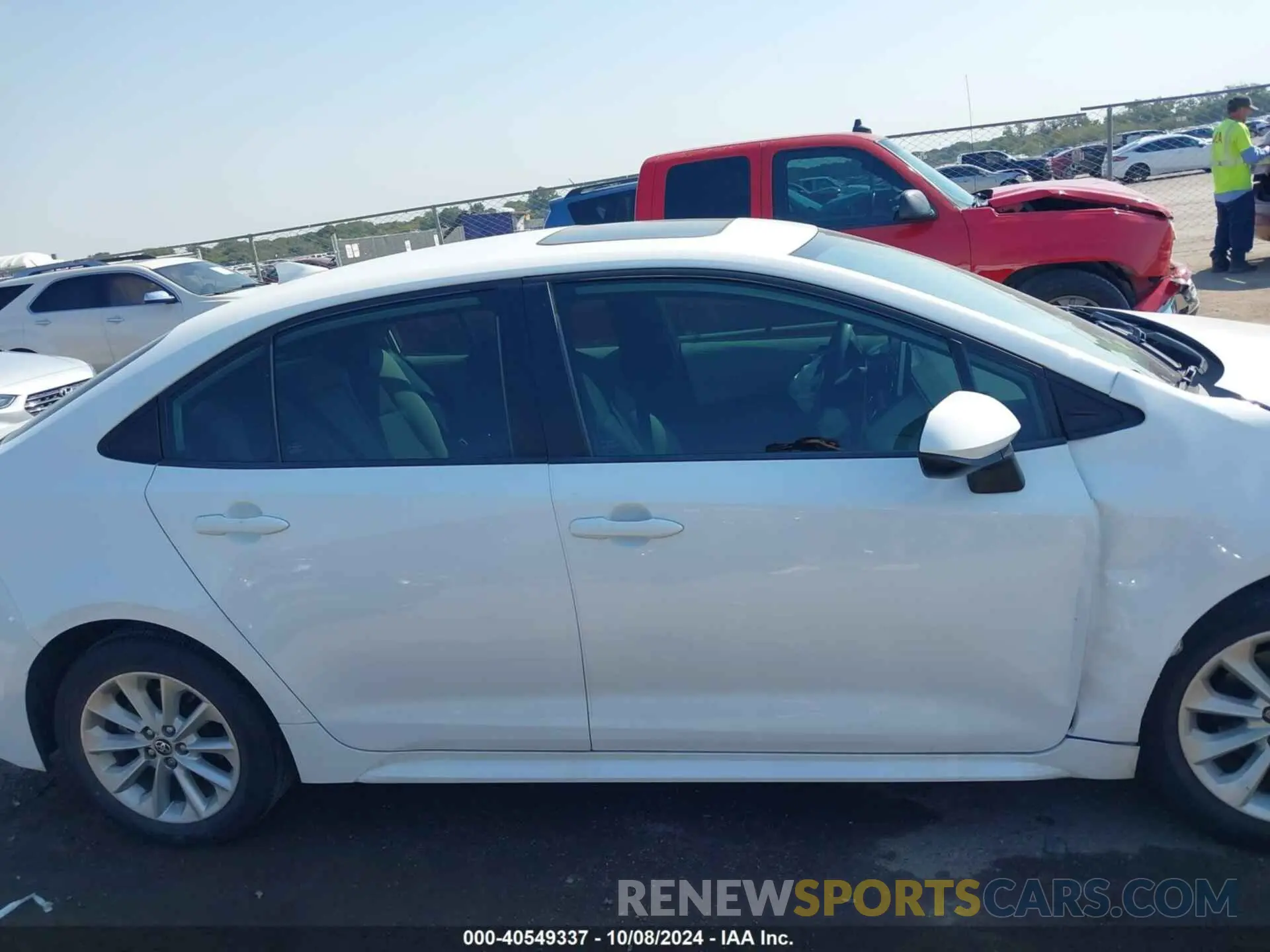 13 fotografías del automóvil dañado 5YFHPRAE7LP015912 TOYOTA COROLLA 2020
