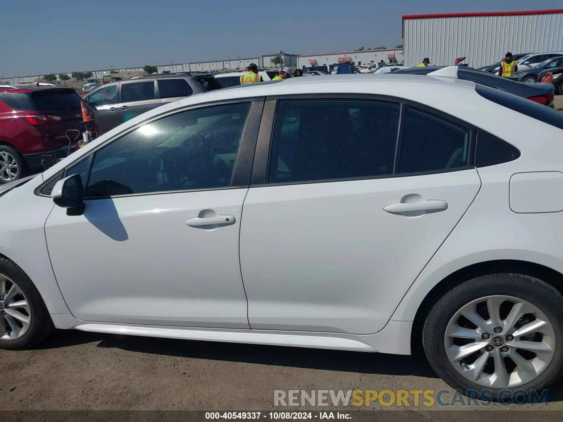 14 fotografías del automóvil dañado 5YFHPRAE7LP015912 TOYOTA COROLLA 2020