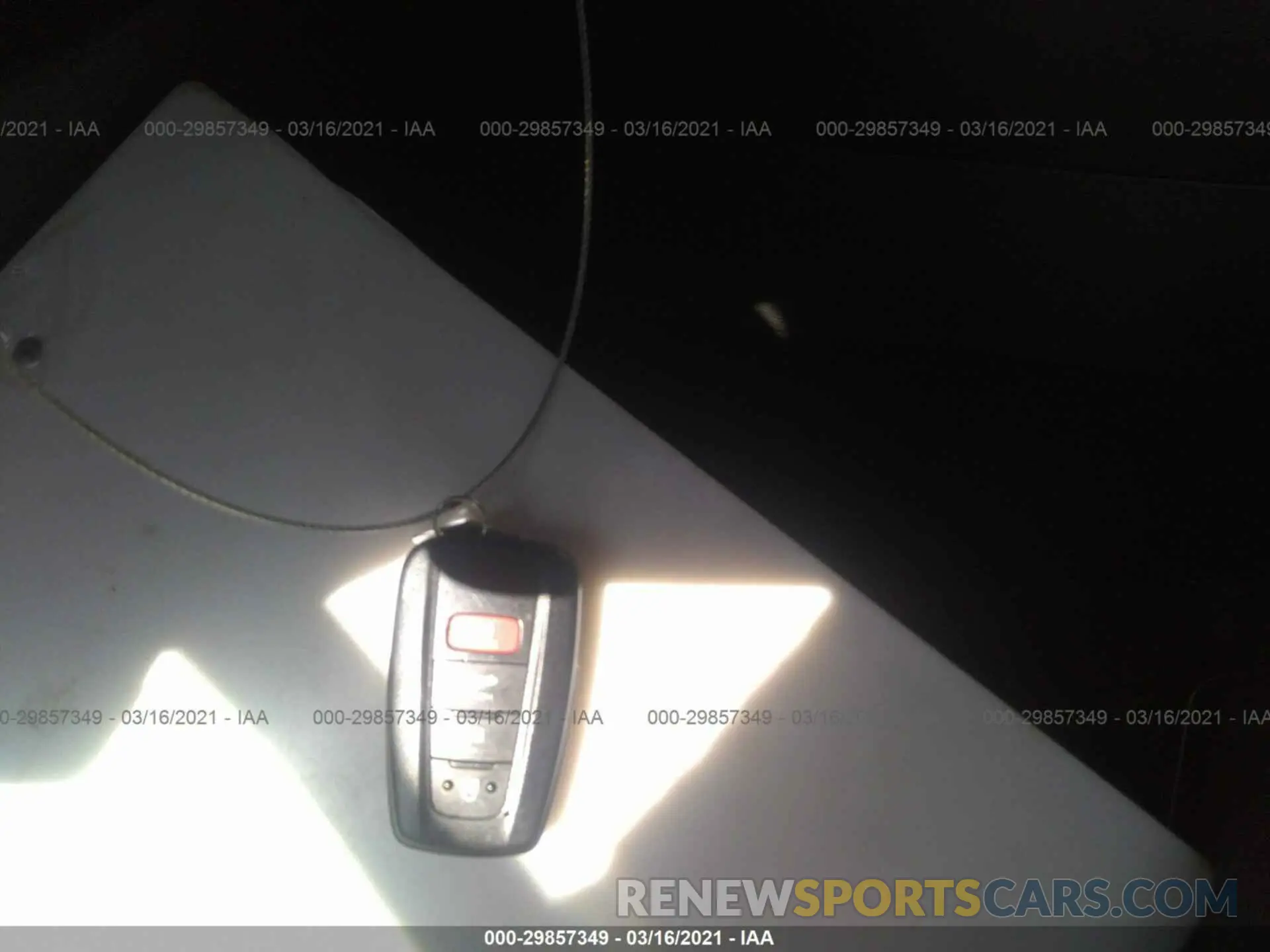 11 fotografías del automóvil dañado 5YFHPRAE8LP046246 TOYOTA COROLLA 2020
