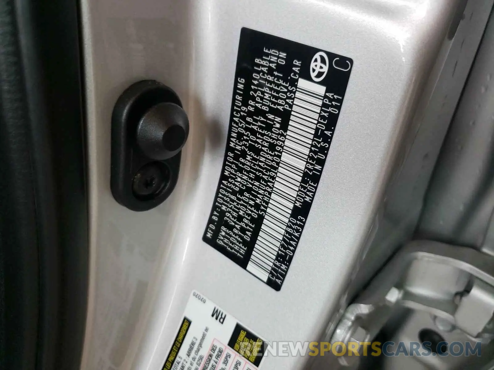 10 fotografías del automóvil dañado 5YFHPRAE9LP019962 TOYOTA COROLLA 2020