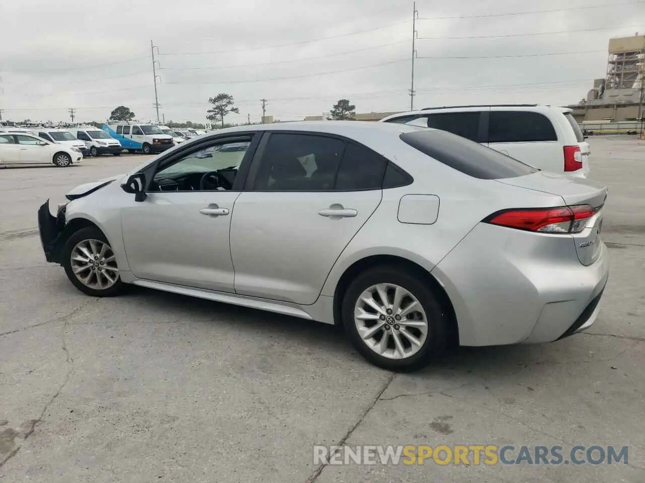 2 fotografías del automóvil dañado 5YFHPRAE9LP021808 TOYOTA COROLLA 2020