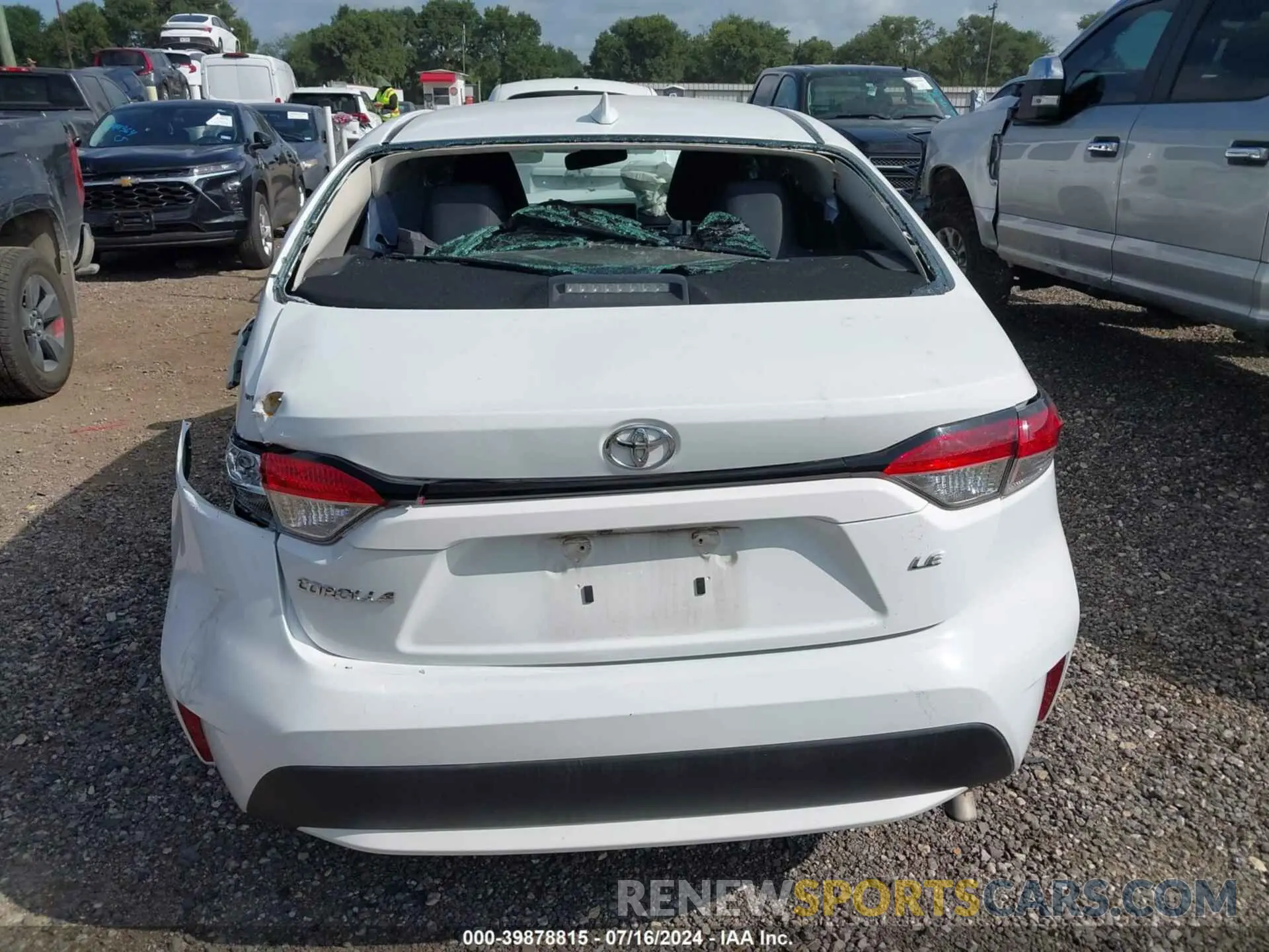 17 fotografías del automóvil dañado 5YFHPRAEXLP031117 TOYOTA COROLLA 2020