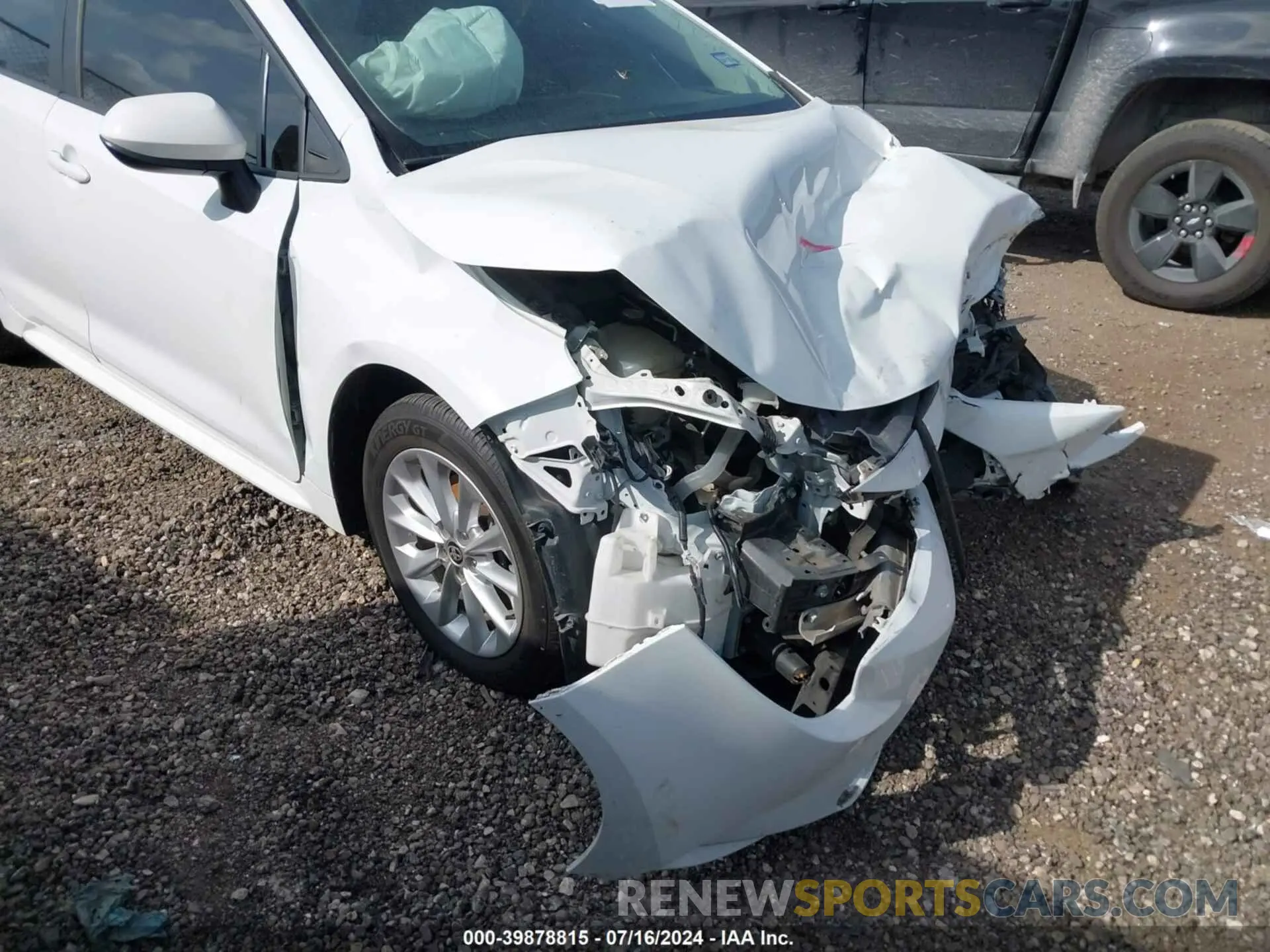 19 fotografías del automóvil dañado 5YFHPRAEXLP031117 TOYOTA COROLLA 2020