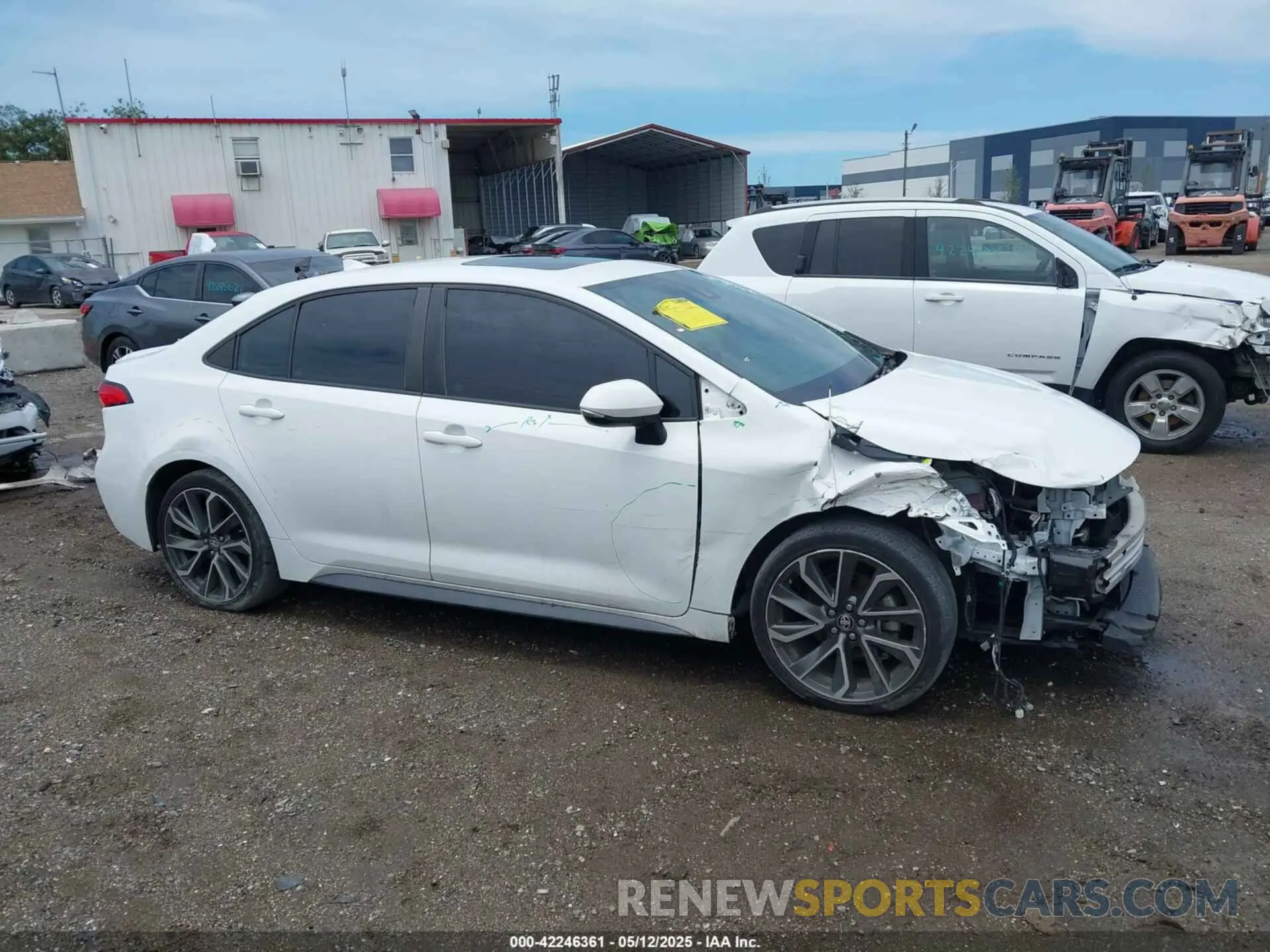 13 fotografías del automóvil dañado 5YFM4RCE7LP054553 TOYOTA COROLLA 2020