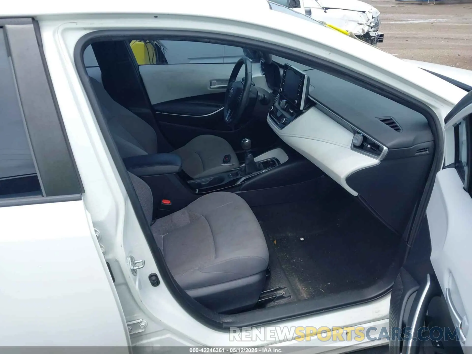 5 fotografías del automóvil dañado 5YFM4RCE7LP054553 TOYOTA COROLLA 2020