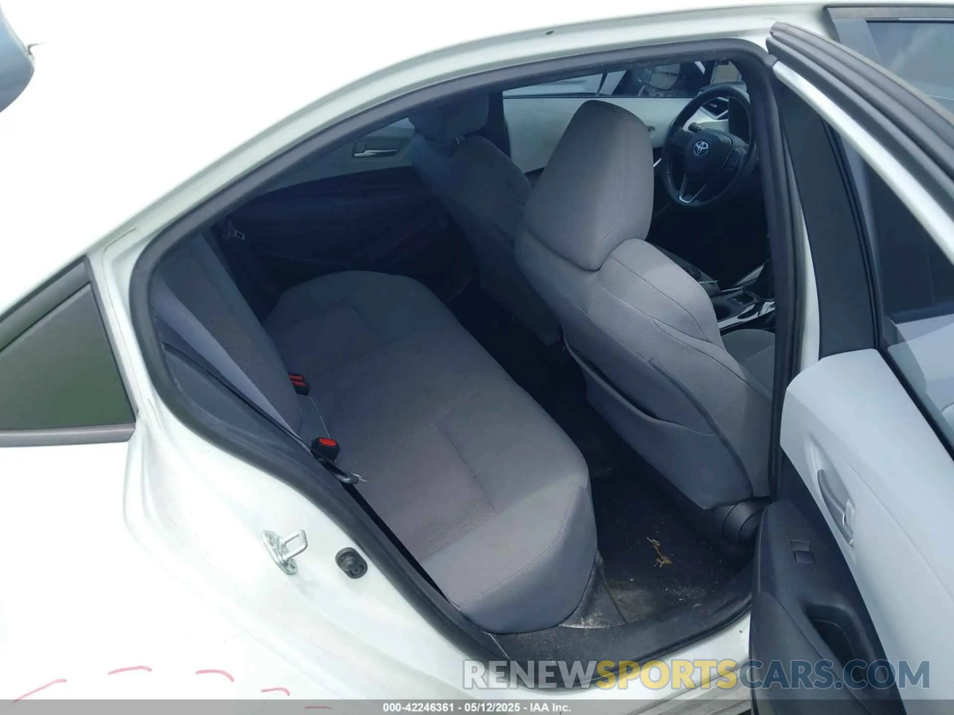 8 fotografías del automóvil dañado 5YFM4RCE7LP054553 TOYOTA COROLLA 2020