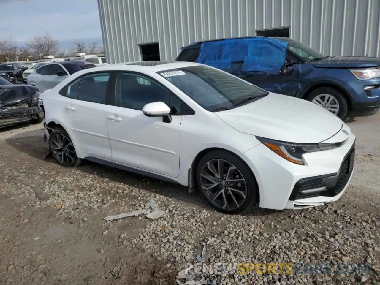 4 fotografías del automóvil dañado 5YFM4RCEXLP015696 TOYOTA COROLLA 2020