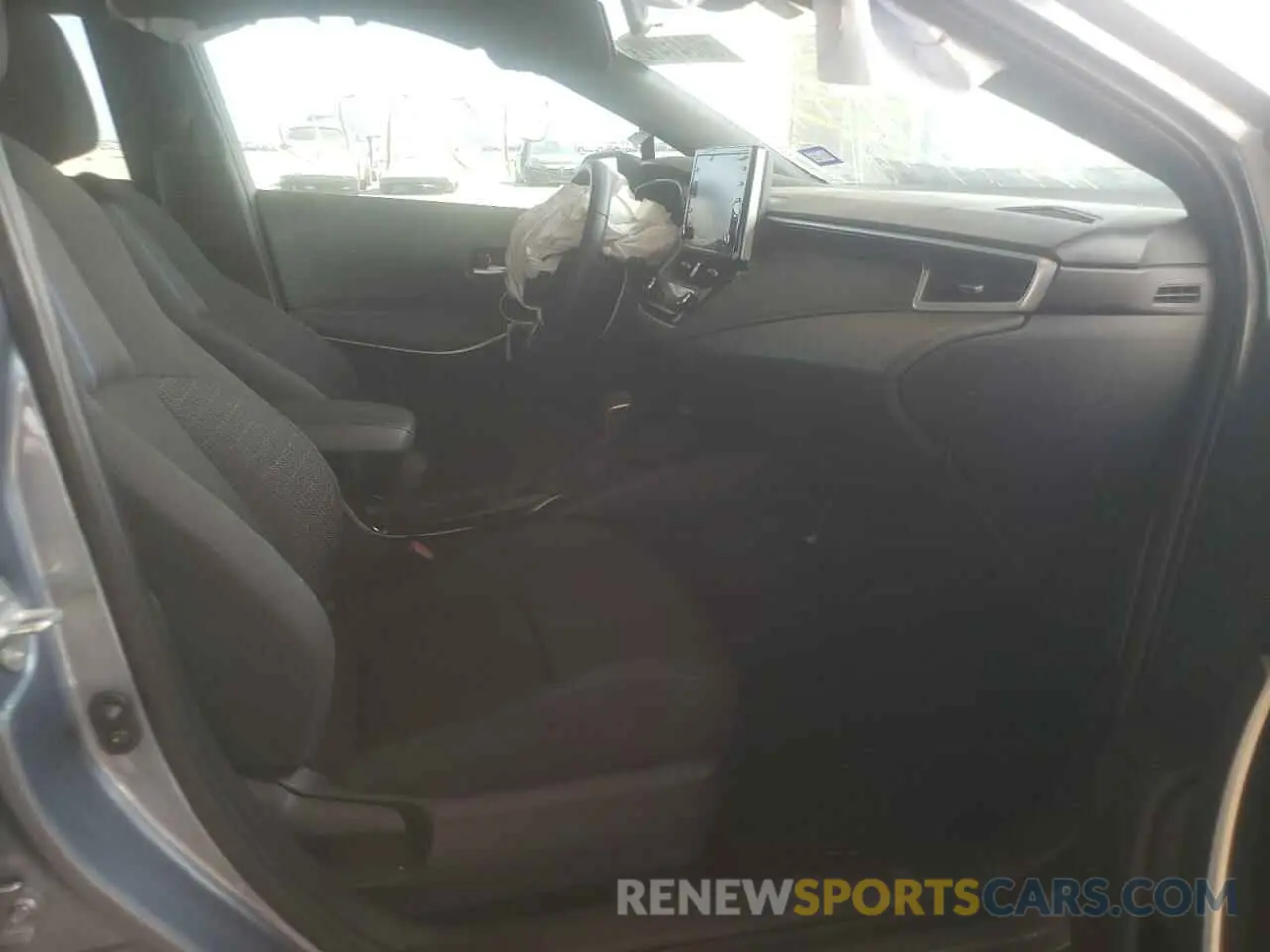 5 fotografías del automóvil dañado 5YFP4RCE2LP014863 TOYOTA COROLLA 2020