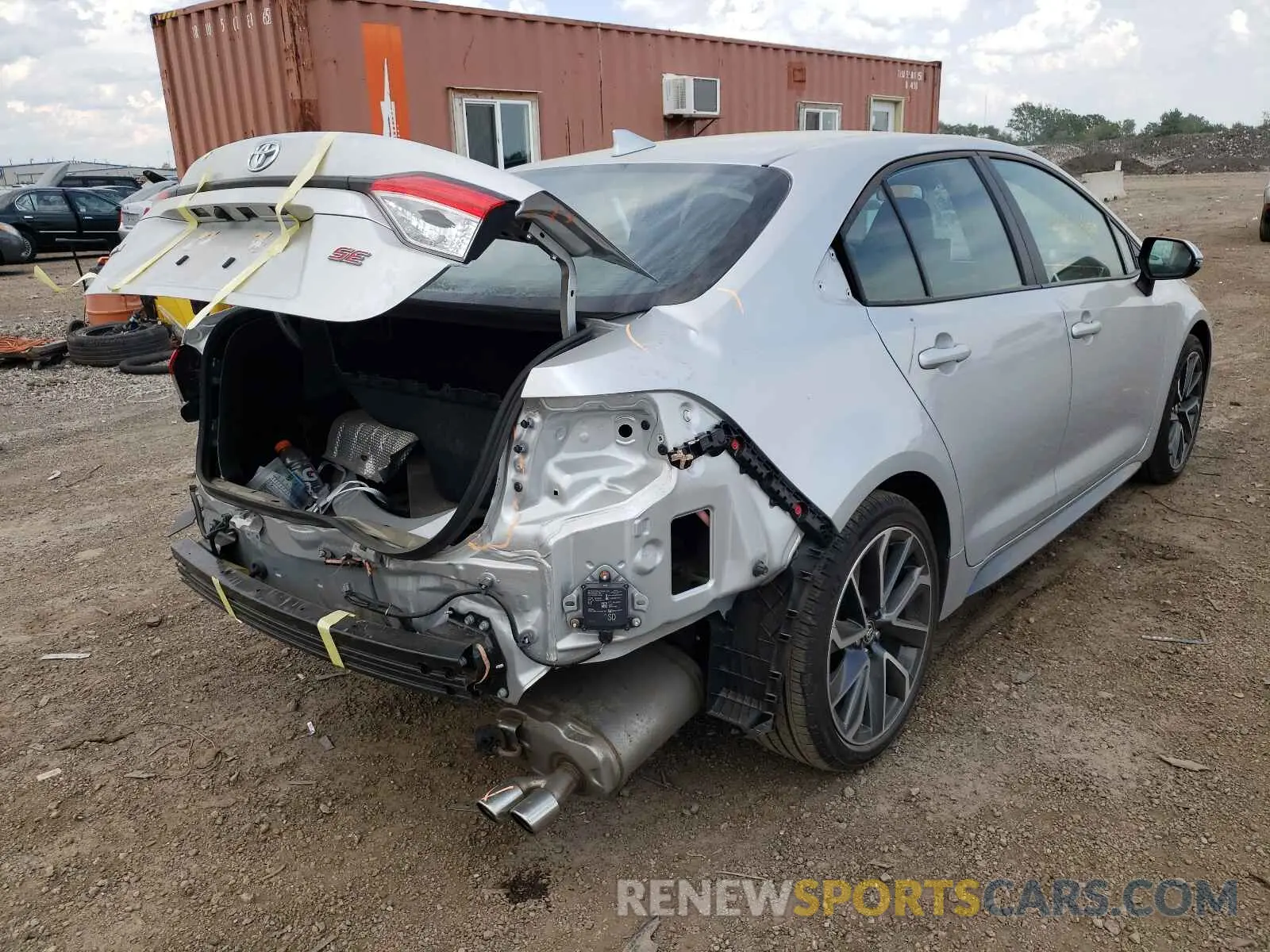 4 fotografías del automóvil dañado 5YFP4RCE3LP027573 TOYOTA COROLLA 2020
