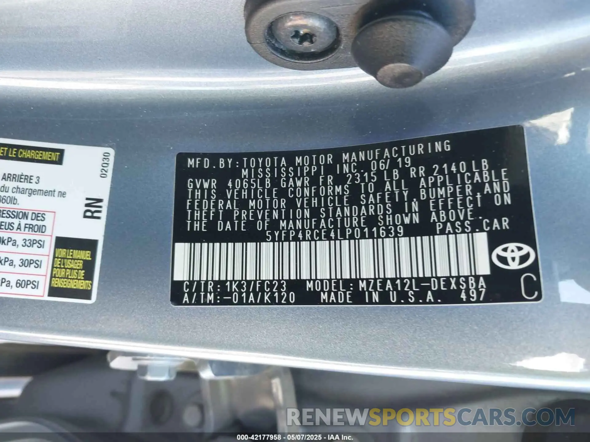 9 fotografías del automóvil dañado 5YFP4RCE4LP011639 TOYOTA COROLLA 2020