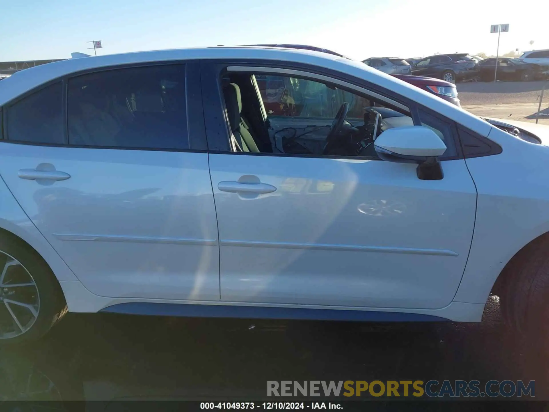 14 fotografías del automóvil dañado 5YFP4RCE4LP014718 TOYOTA COROLLA 2020