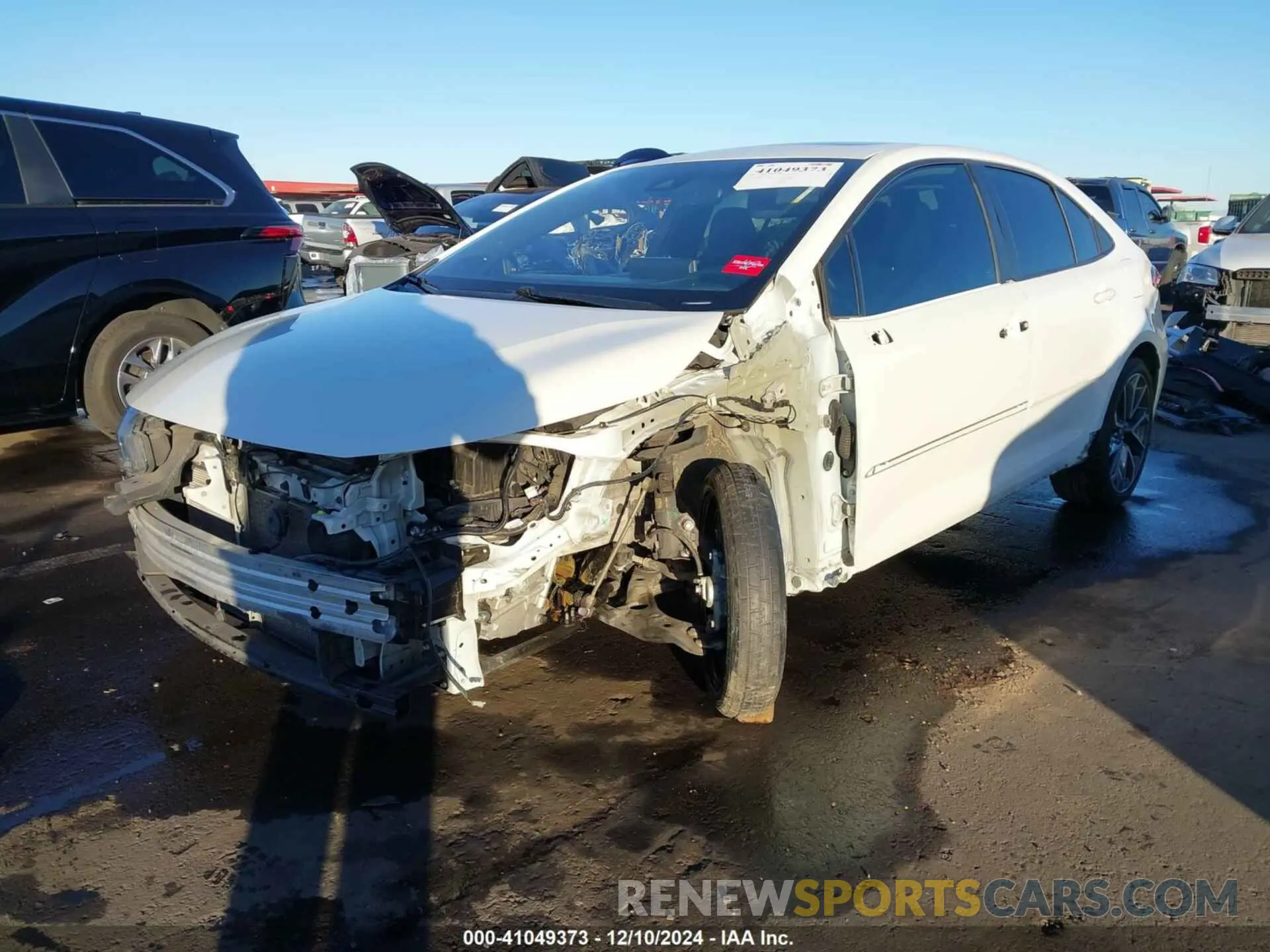 2 fotografías del automóvil dañado 5YFP4RCE4LP014718 TOYOTA COROLLA 2020