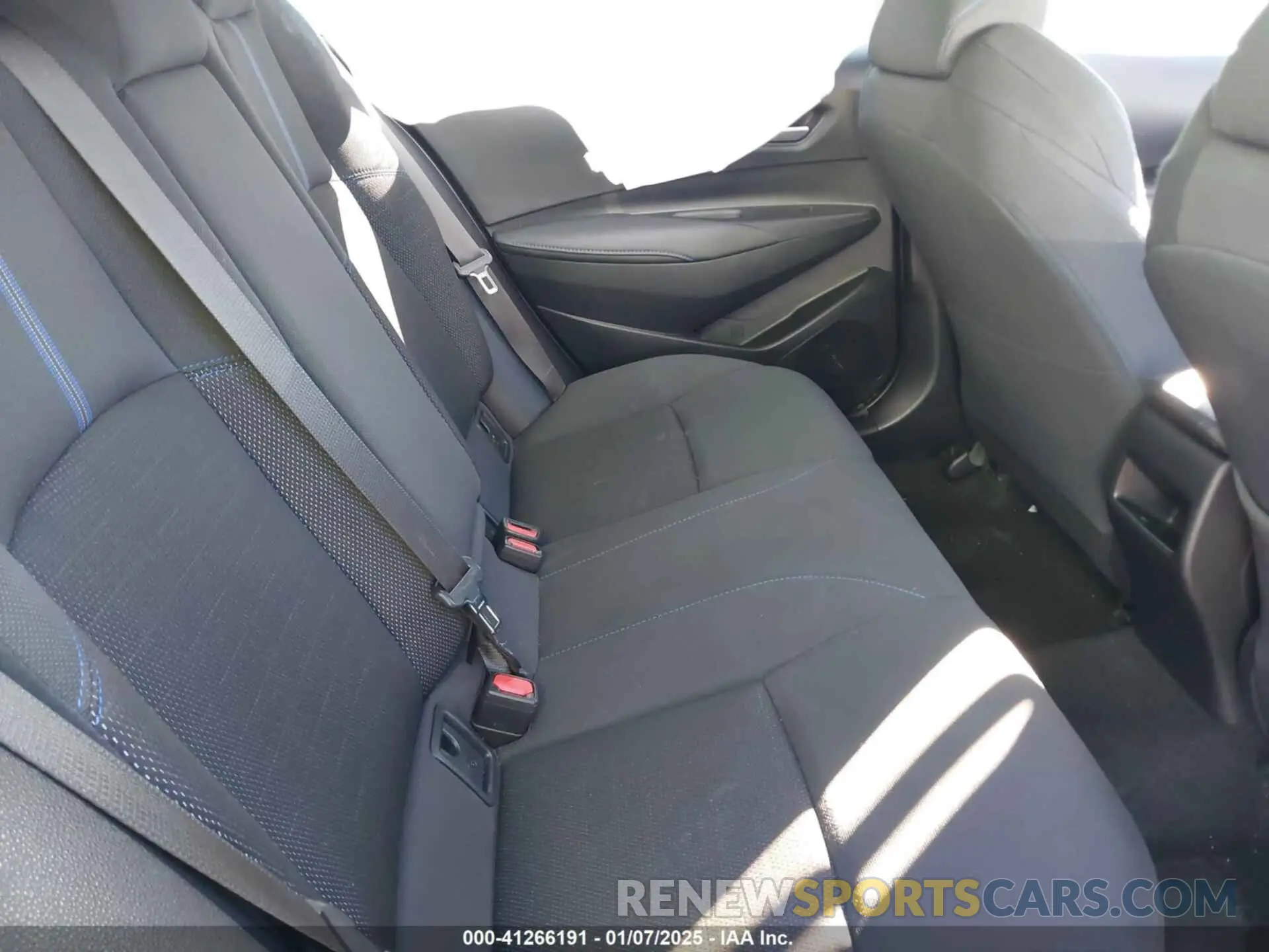 8 fotografías del automóvil dañado 5YFP4RCE5LP013822 TOYOTA COROLLA 2020