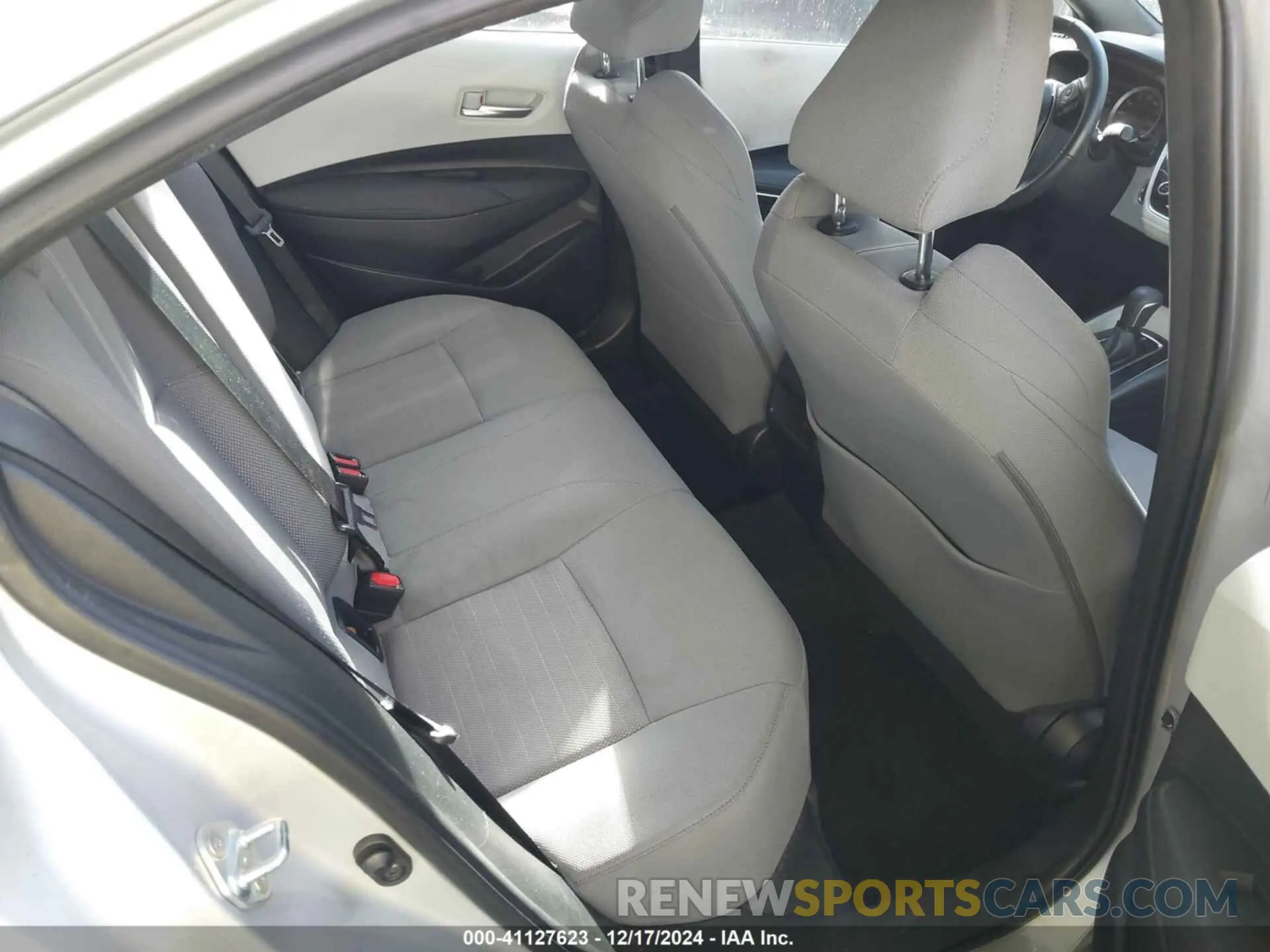 8 fotografías del automóvil dañado 5YFP4RCE6LP049261 TOYOTA COROLLA 2020