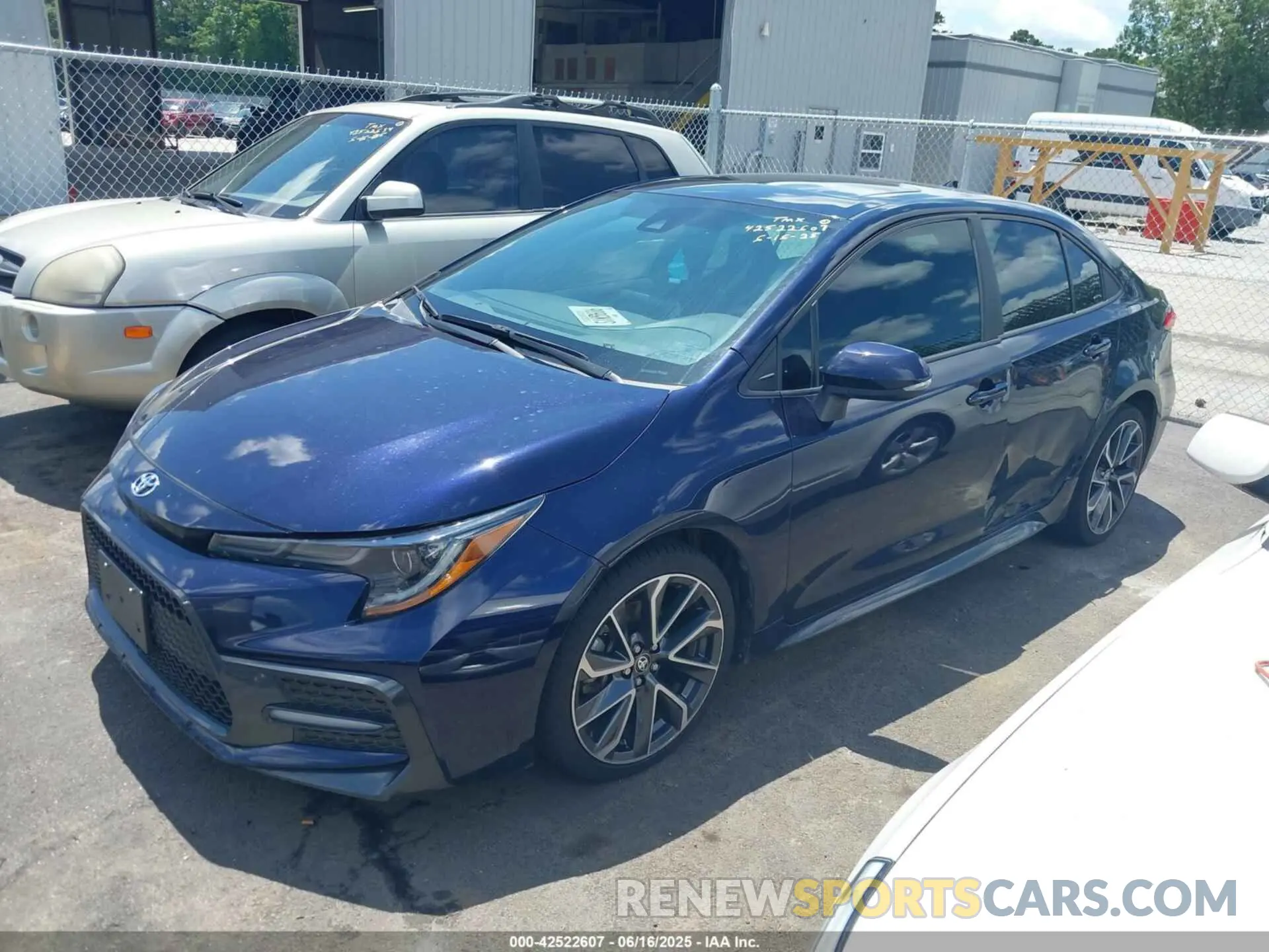 2 fotografías del automóvil dañado 5YFP4RCE8LP032476 TOYOTA COROLLA 2020