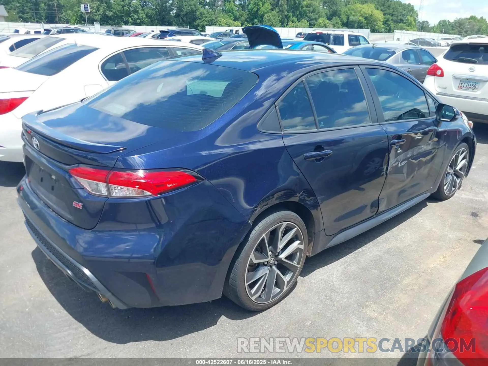 4 fotografías del automóvil dañado 5YFP4RCE8LP032476 TOYOTA COROLLA 2020