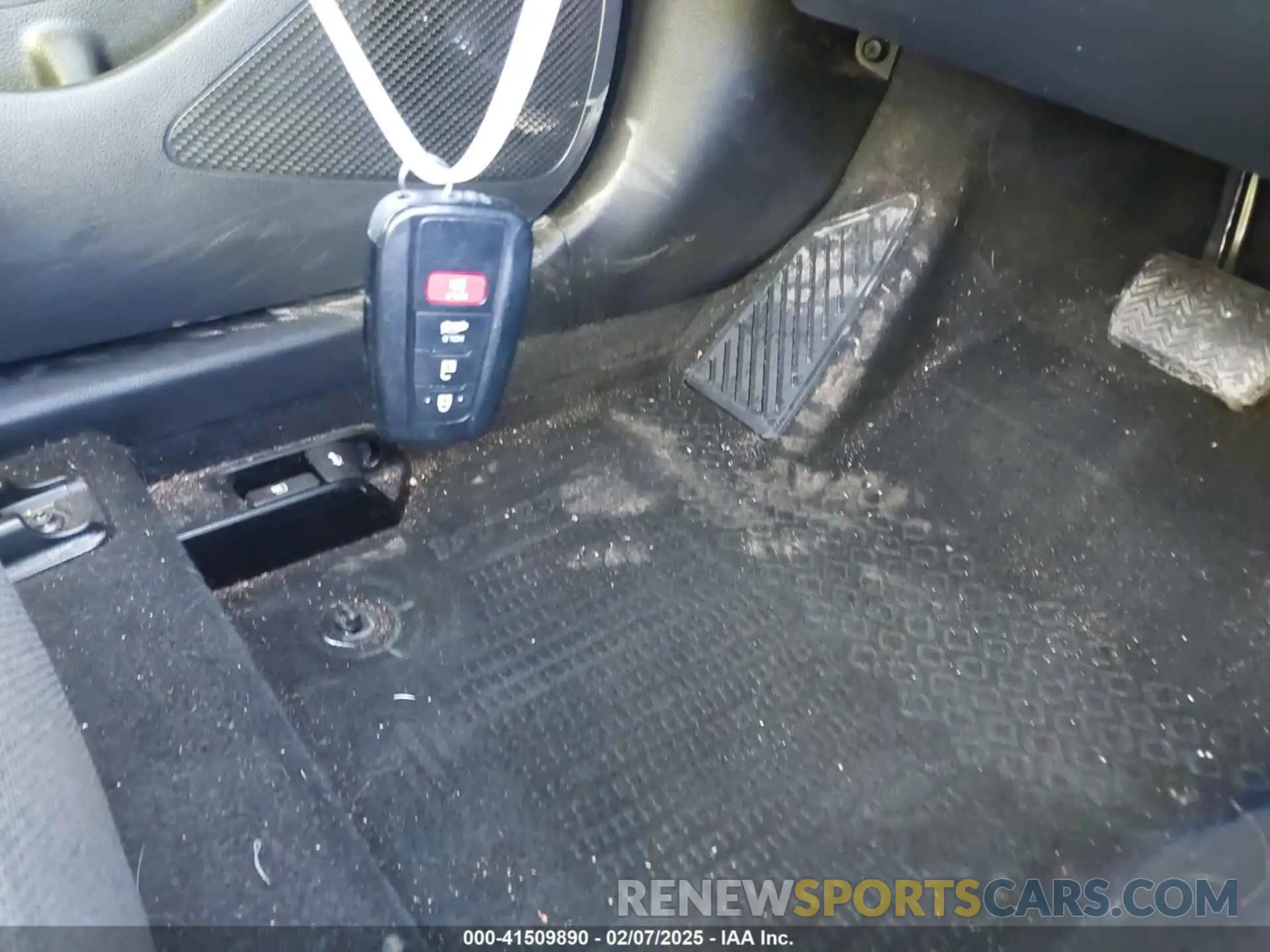 11 fotografías del automóvil dañado 5YFP4RCE9LP023964 TOYOTA COROLLA 2020