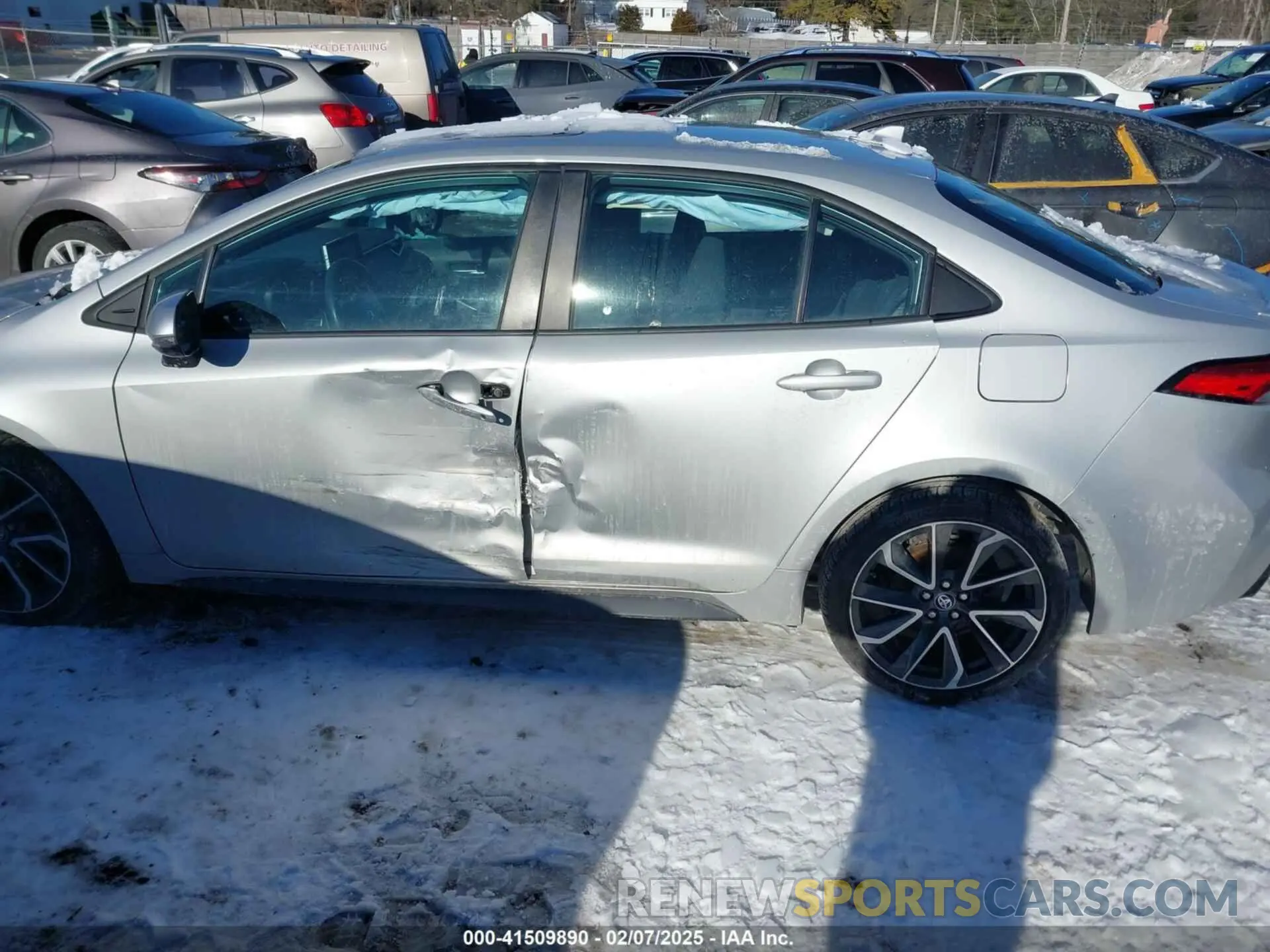 14 fotografías del automóvil dañado 5YFP4RCE9LP023964 TOYOTA COROLLA 2020