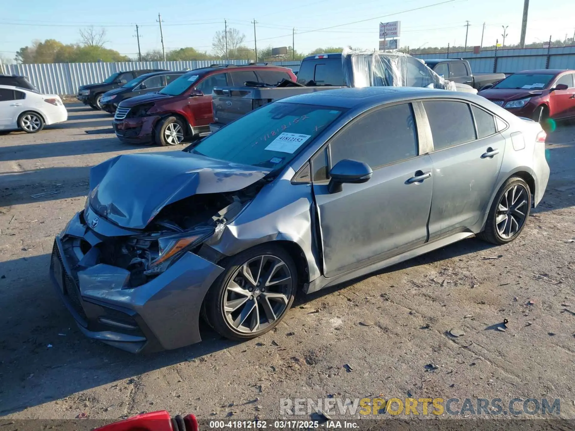 2 fotografías del automóvil dañado 5YFP4RCEXLP014867 TOYOTA COROLLA 2020