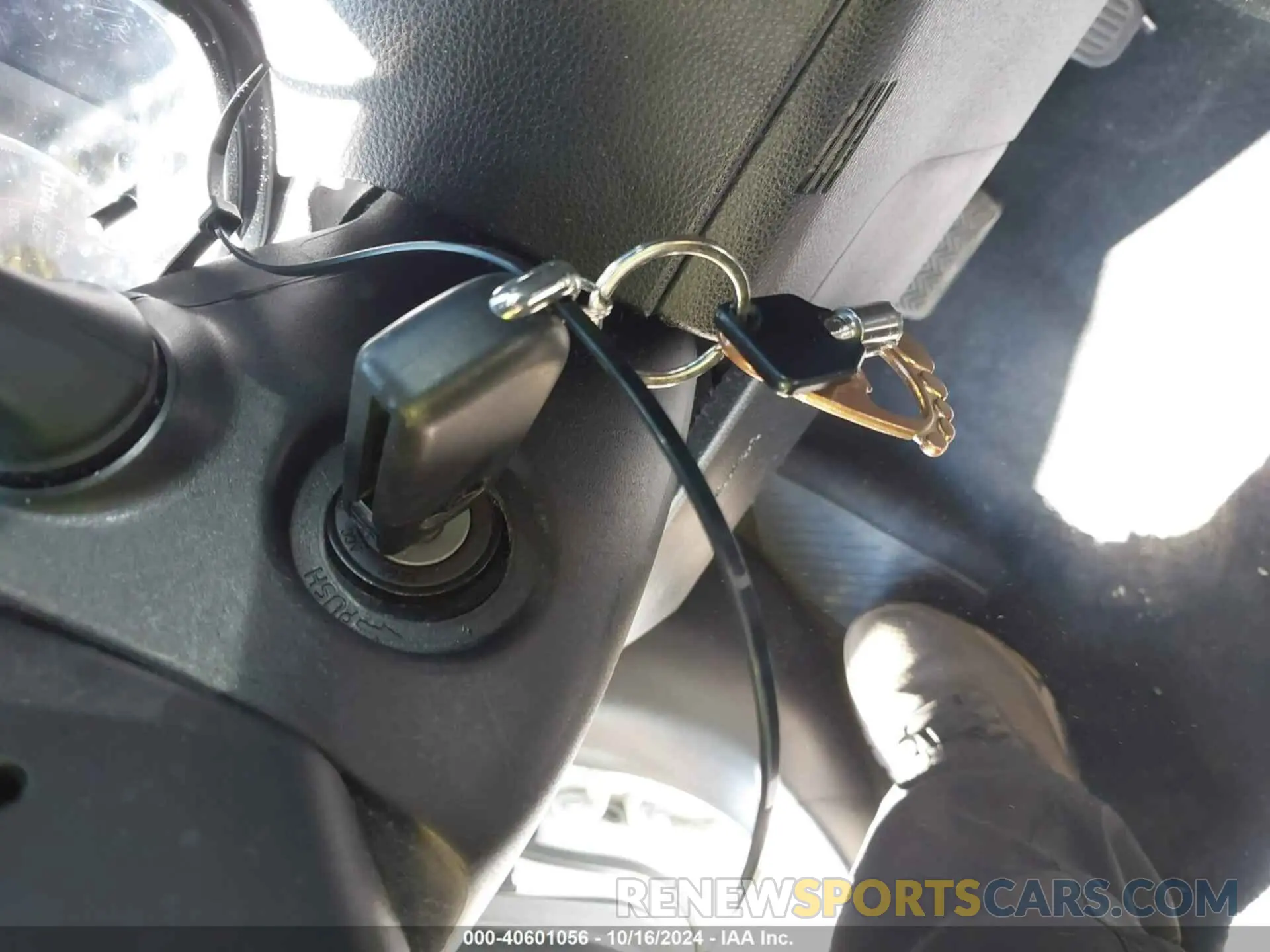 11 fotografías del automóvil dañado 5YFS4RCE0LP028996 TOYOTA COROLLA 2020