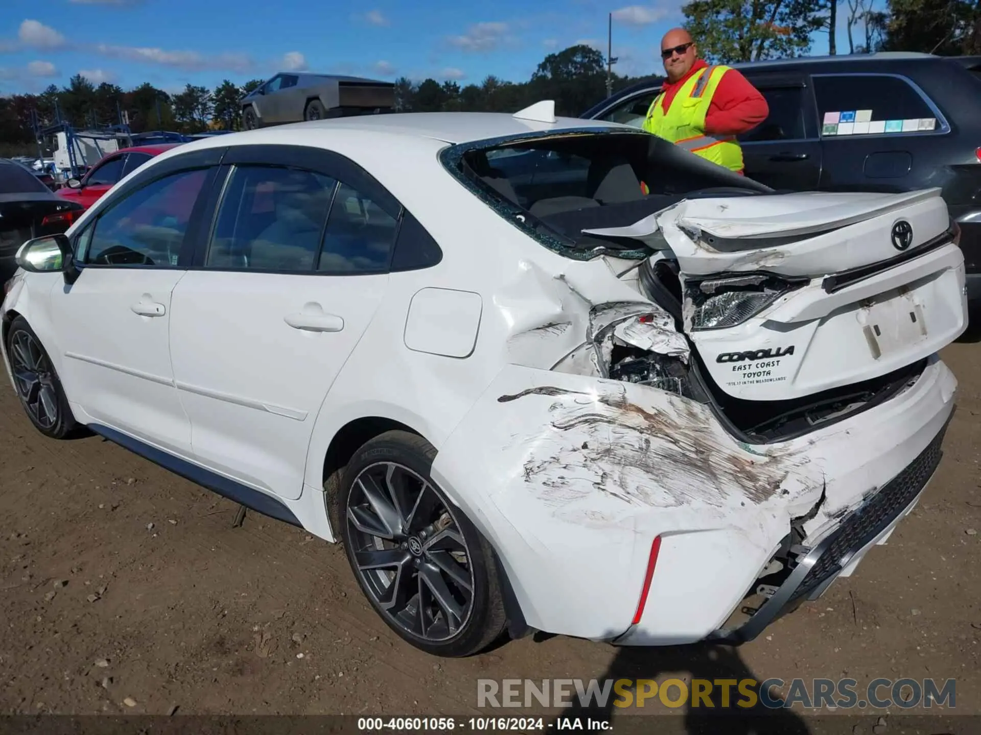 3 fotografías del automóvil dañado 5YFS4RCE0LP028996 TOYOTA COROLLA 2020