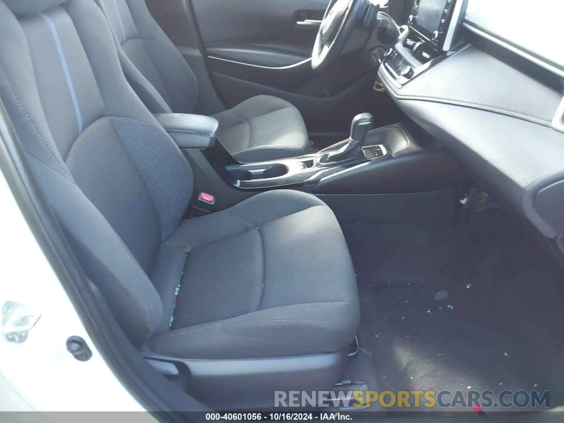 5 fotografías del automóvil dañado 5YFS4RCE0LP028996 TOYOTA COROLLA 2020