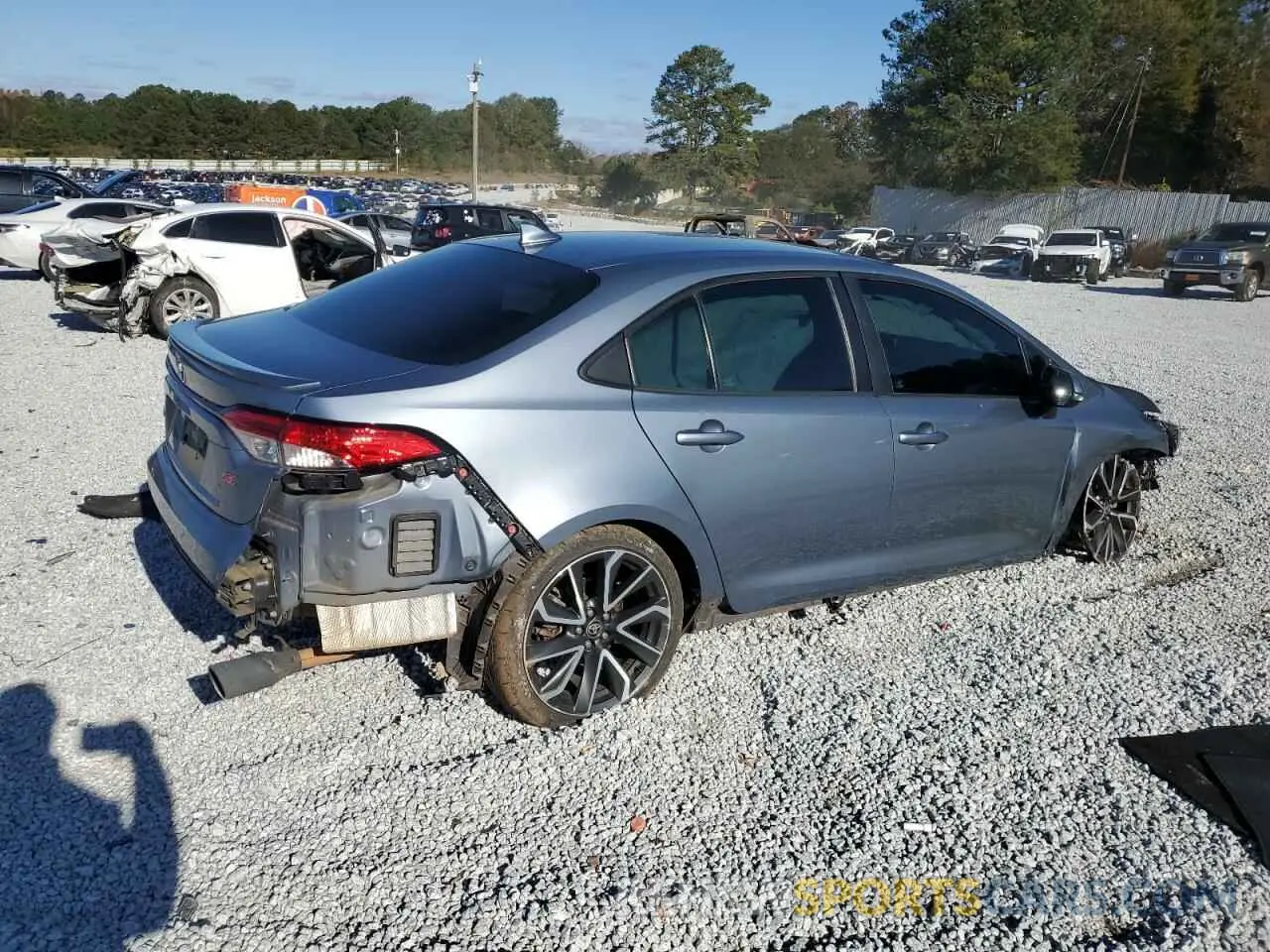 3 fotografías del automóvil dañado 5YFS4RCE0LP043420 TOYOTA COROLLA 2020