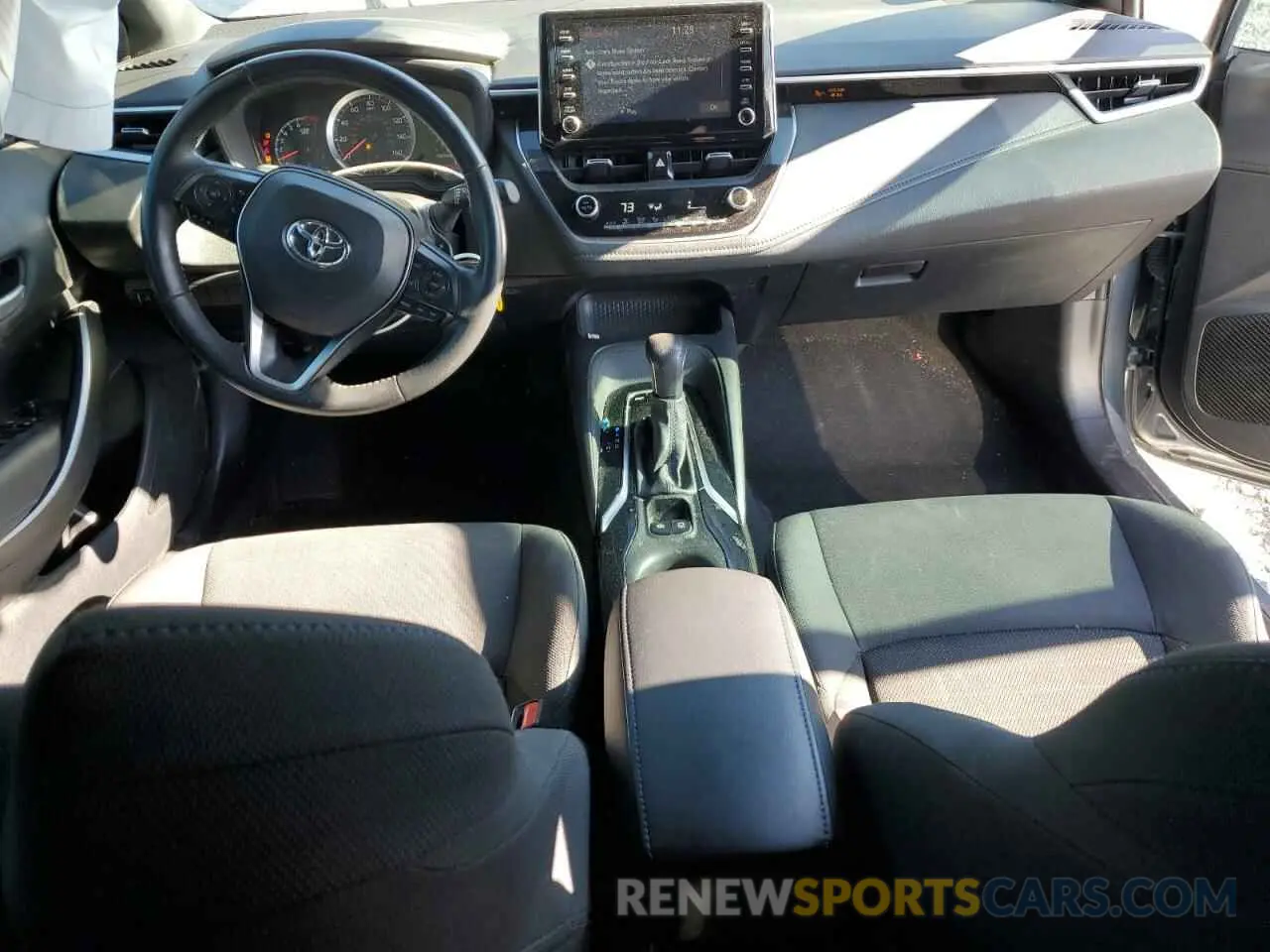 8 fotografías del automóvil dañado 5YFS4RCE0LP043420 TOYOTA COROLLA 2020