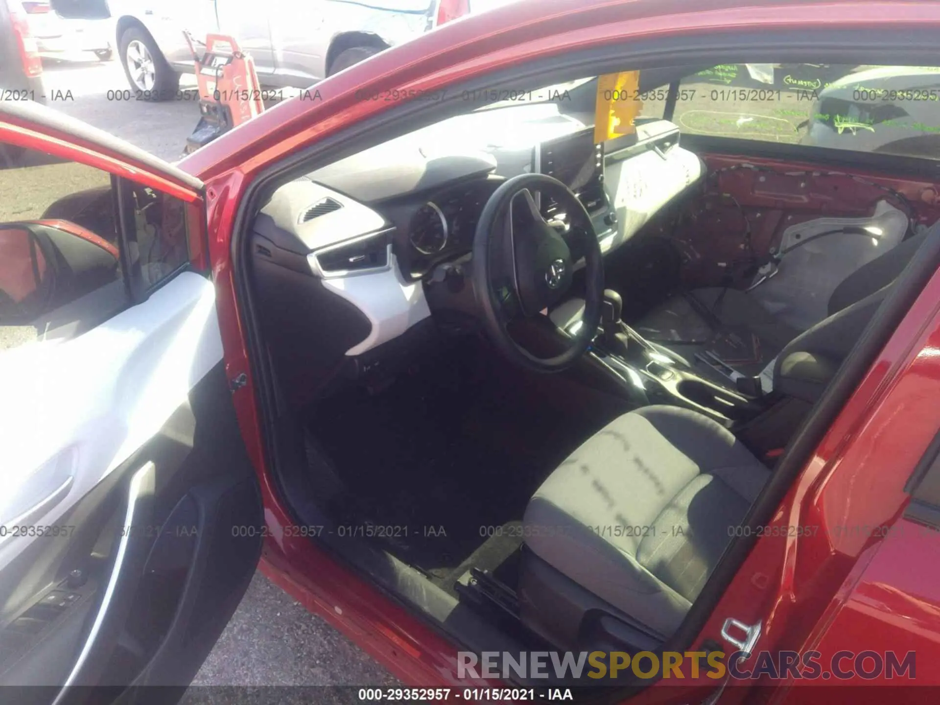 5 fotografías del automóvil dañado 5YFS4RCE1LP015237 TOYOTA COROLLA 2020