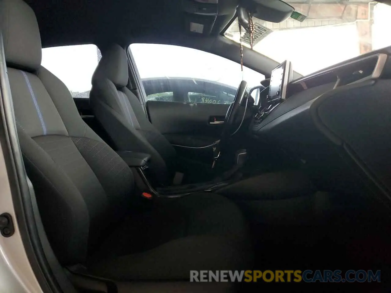 5 fotografías del automóvil dañado 5YFS4RCE1LP017960 TOYOTA COROLLA 2020