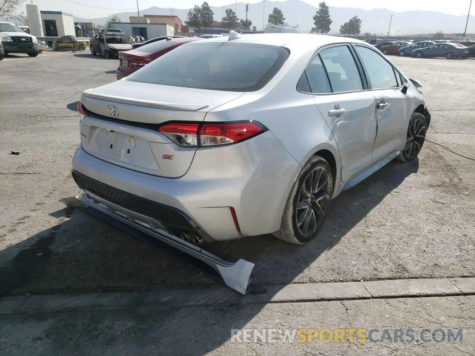 4 fotografías del automóvil dañado 5YFS4RCE1LP020602 TOYOTA COROLLA 2020