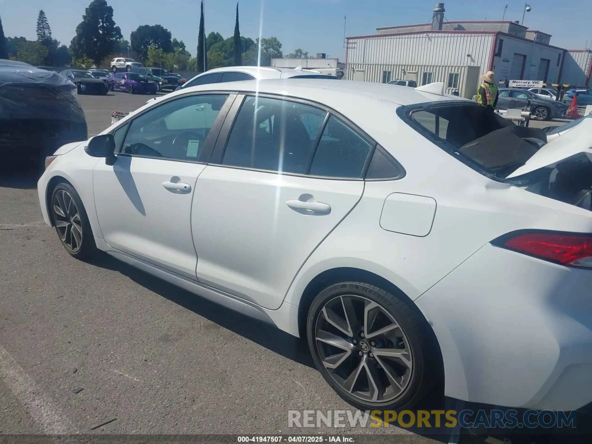 14 fotografías del automóvil dañado 5YFS4RCE1LP029557 TOYOTA COROLLA 2020