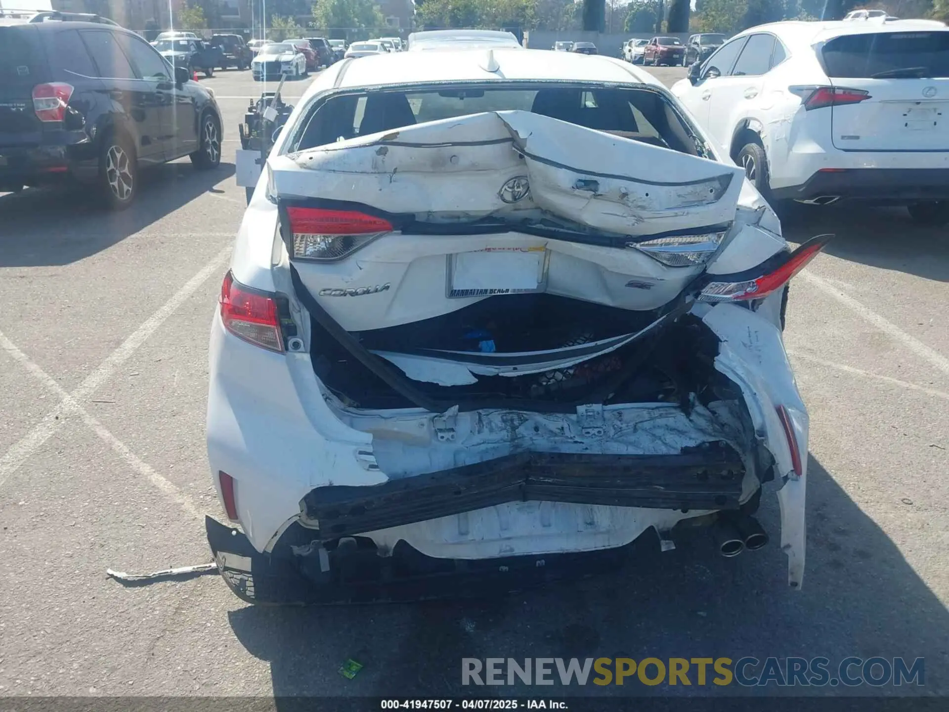 16 fotografías del automóvil dañado 5YFS4RCE1LP029557 TOYOTA COROLLA 2020