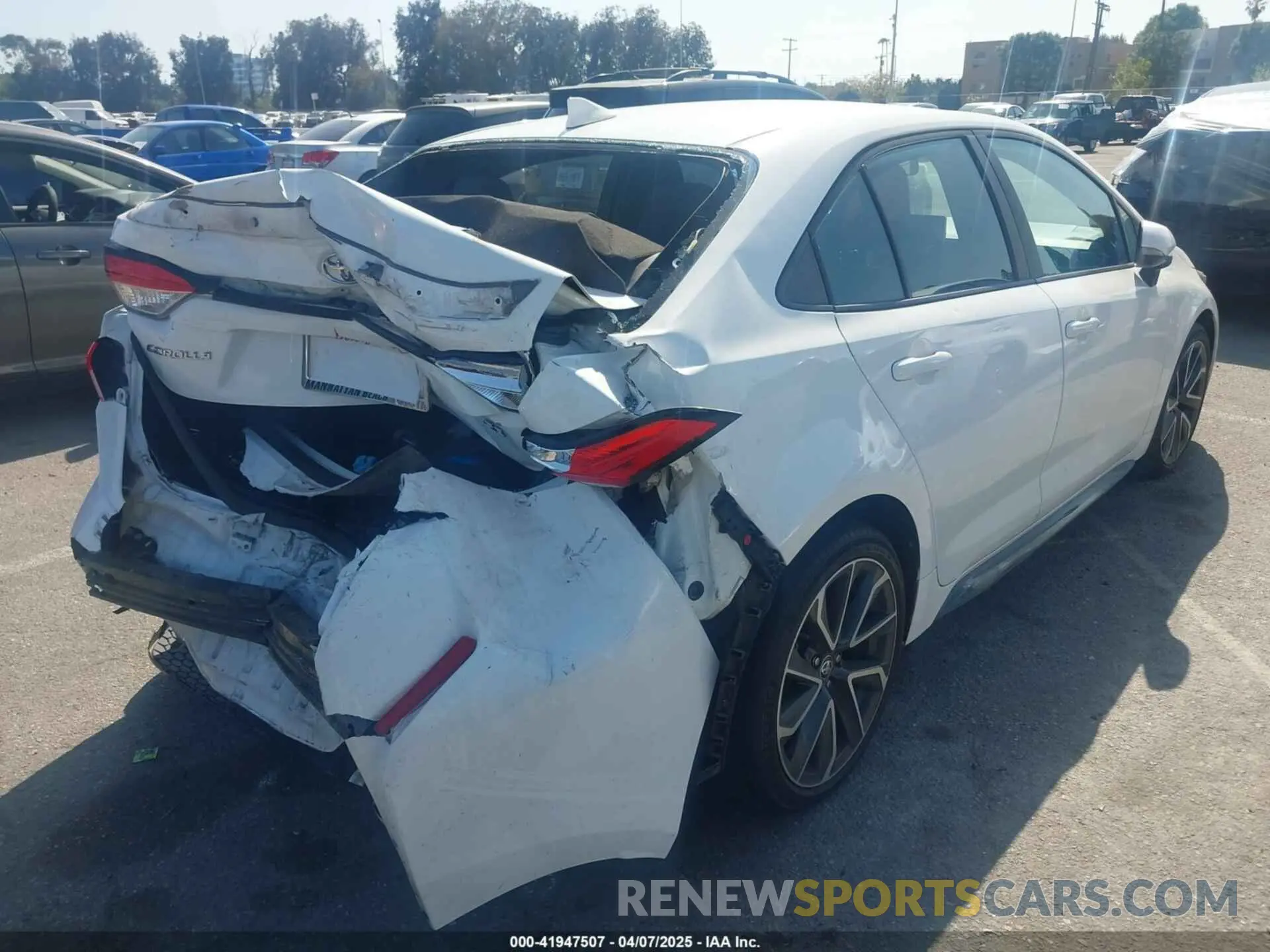 4 fotografías del automóvil dañado 5YFS4RCE1LP029557 TOYOTA COROLLA 2020