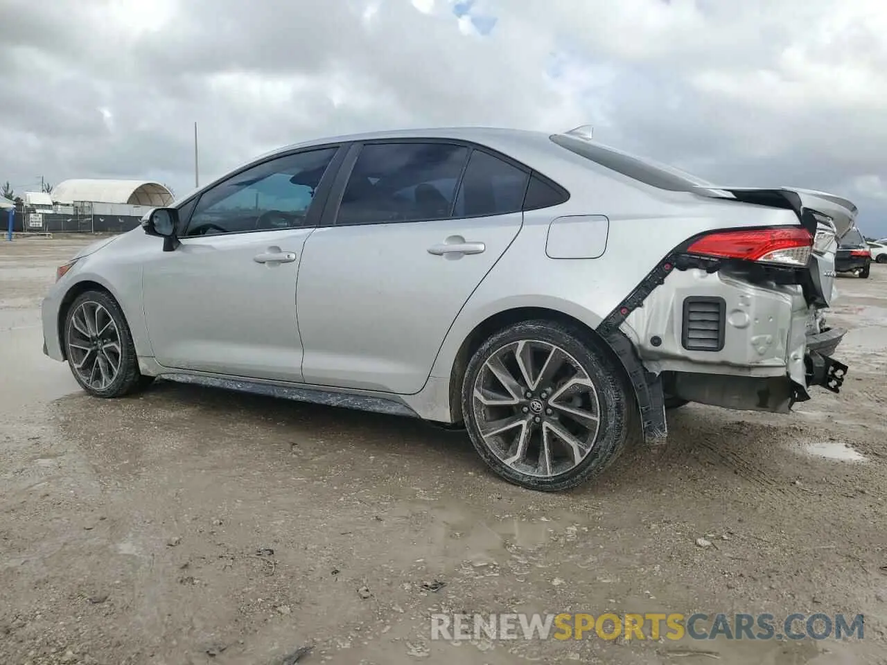 2 fotografías del automóvil dañado 5YFS4RCE1LP052675 TOYOTA COROLLA 2020
