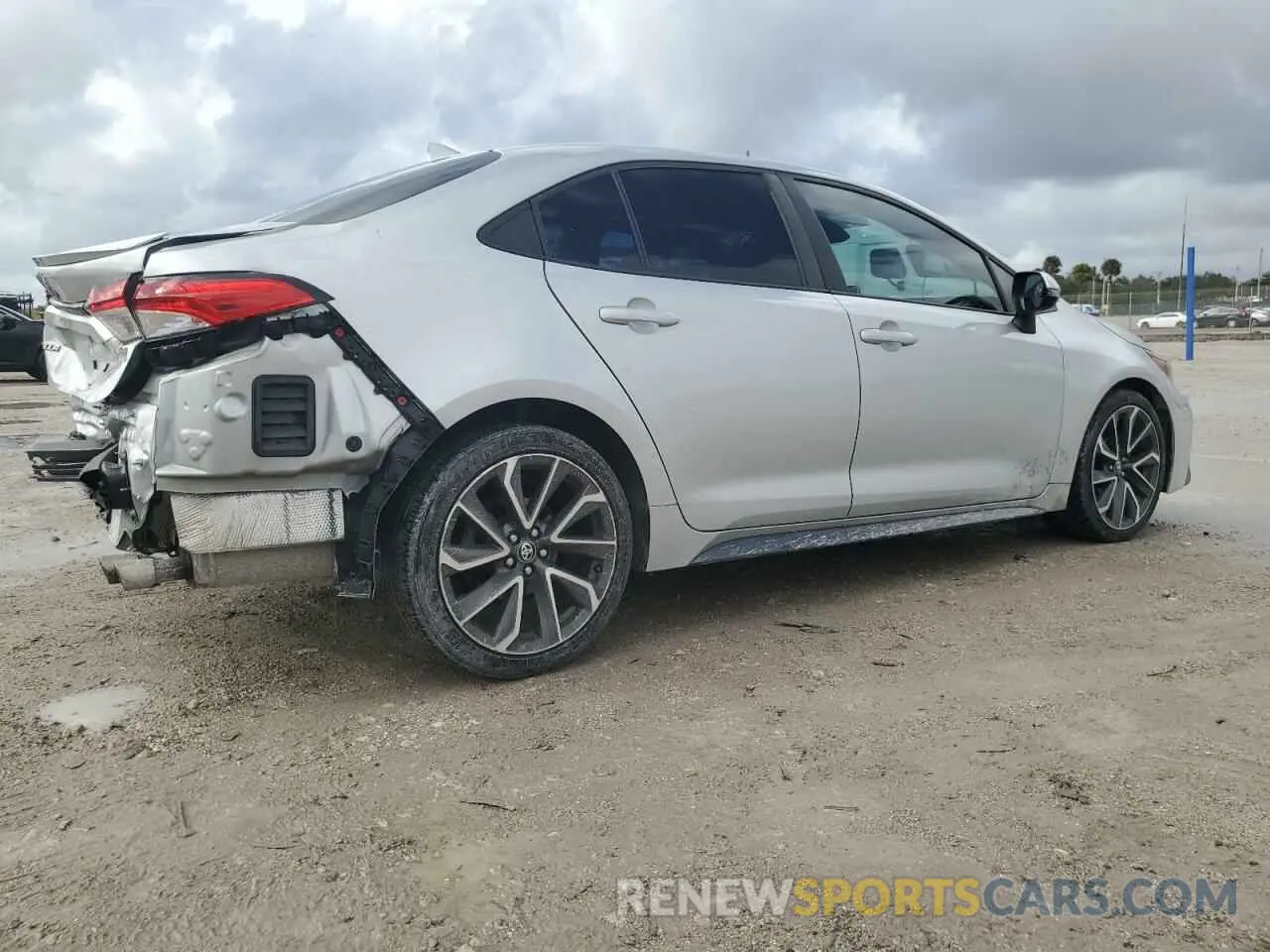 3 fotografías del automóvil dañado 5YFS4RCE1LP052675 TOYOTA COROLLA 2020