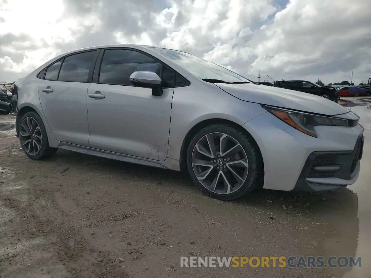 4 fotografías del automóvil dañado 5YFS4RCE1LP052675 TOYOTA COROLLA 2020