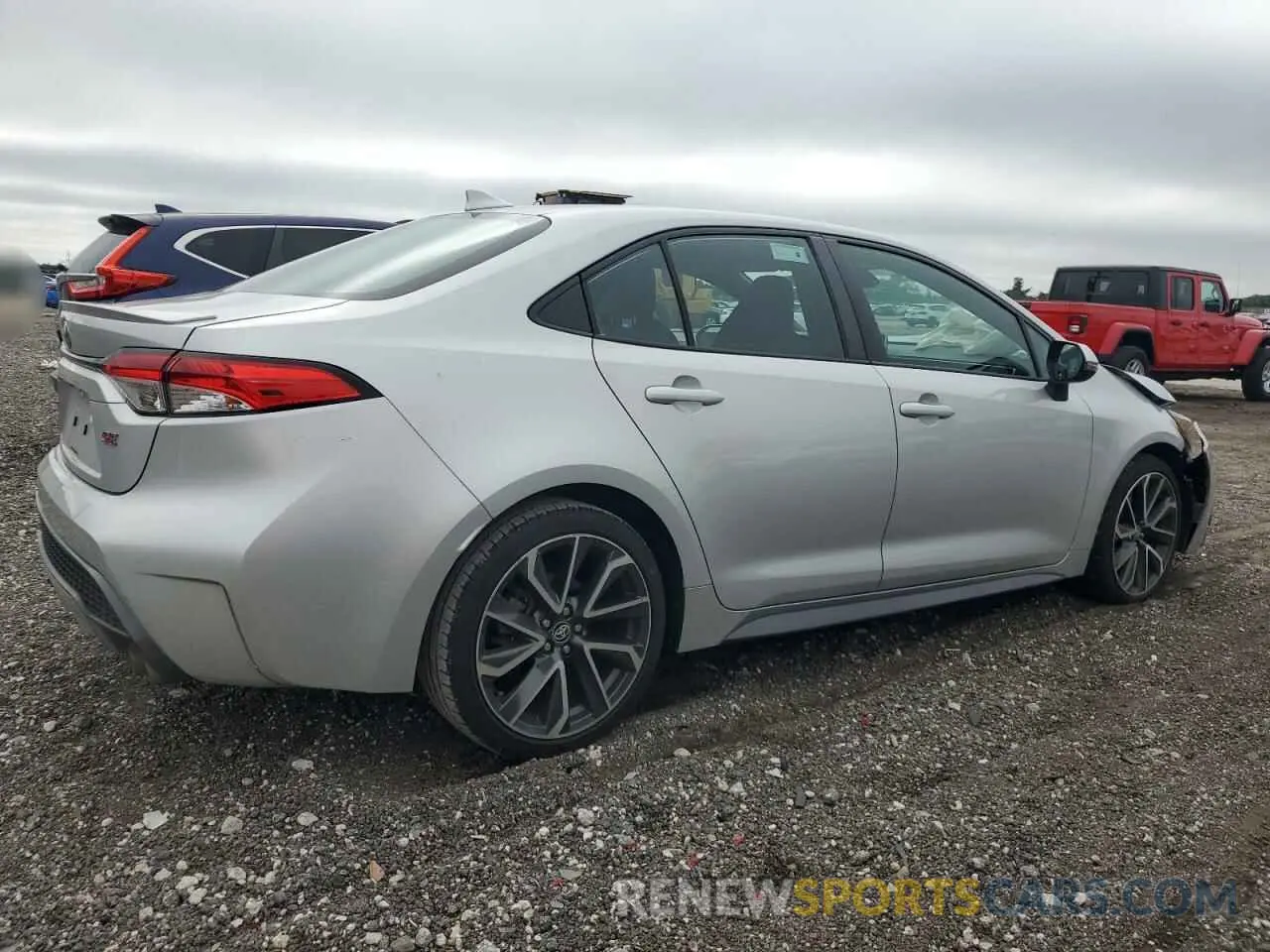 3 fotografías del automóvil dañado 5YFS4RCE2LP018468 TOYOTA COROLLA 2020