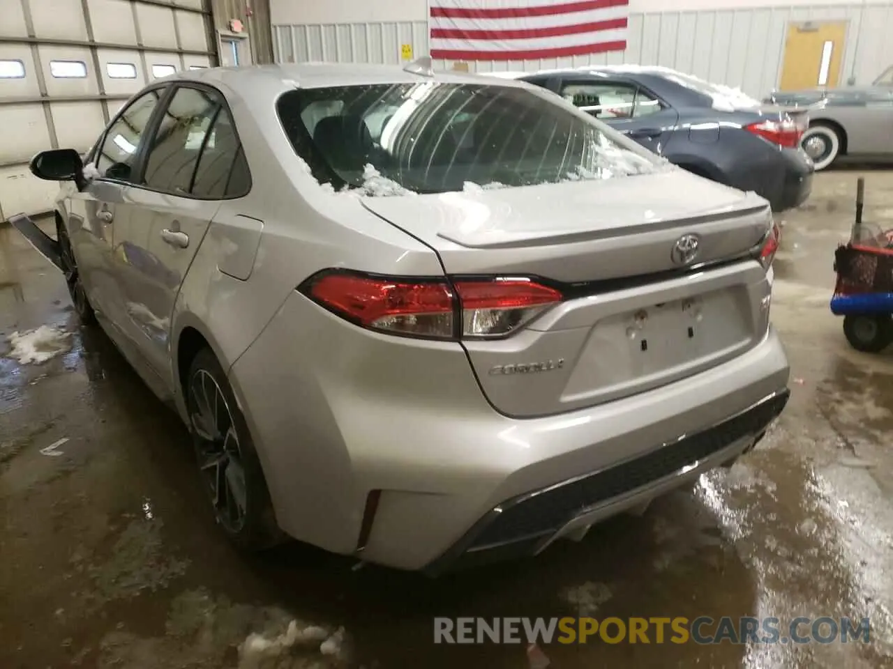 3 fotografías del automóvil dañado 5YFS4RCE2LP022925 TOYOTA COROLLA 2020